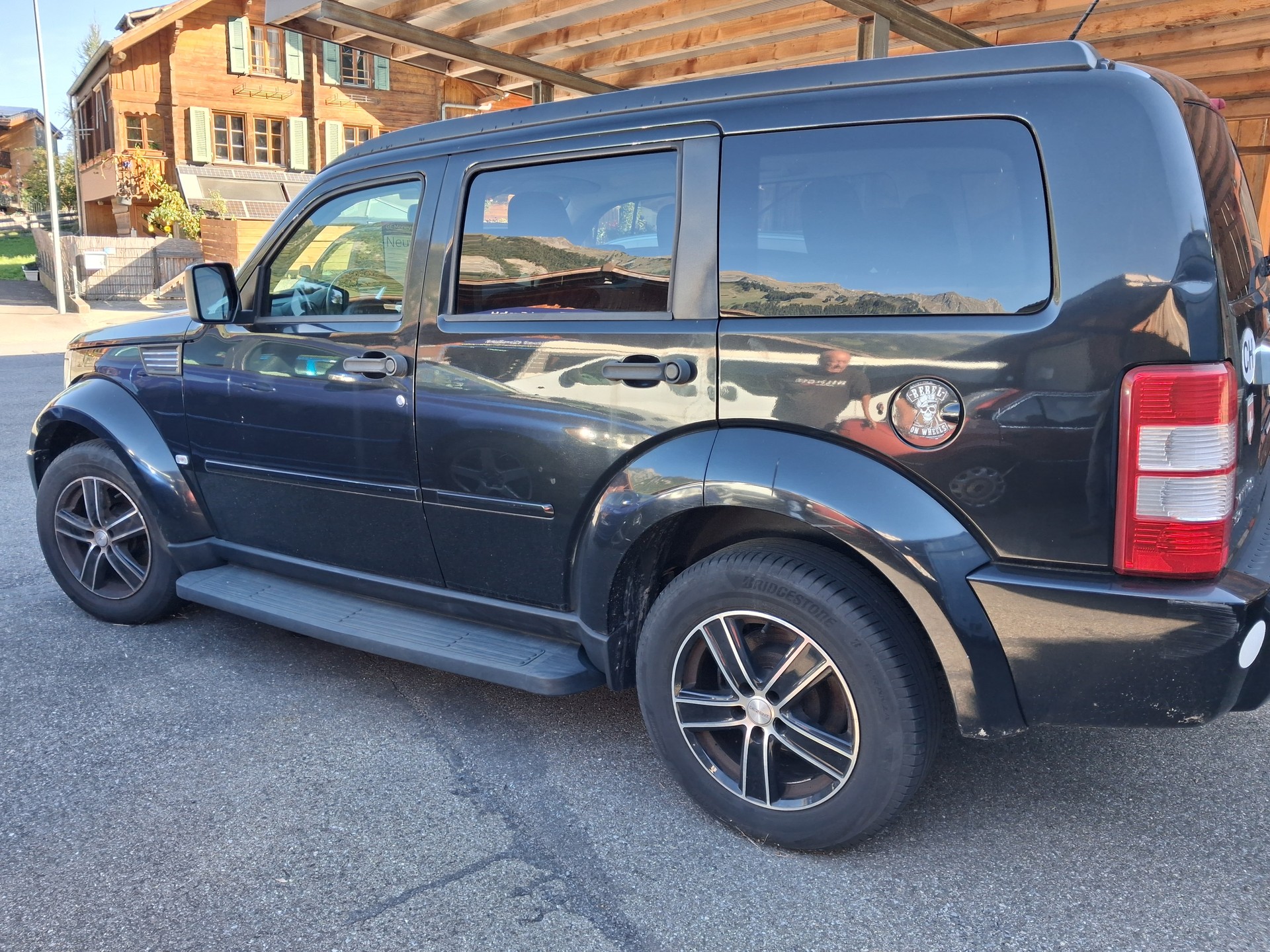 DODGE Nitro 3.7 V6 SXT Automatic-image-5