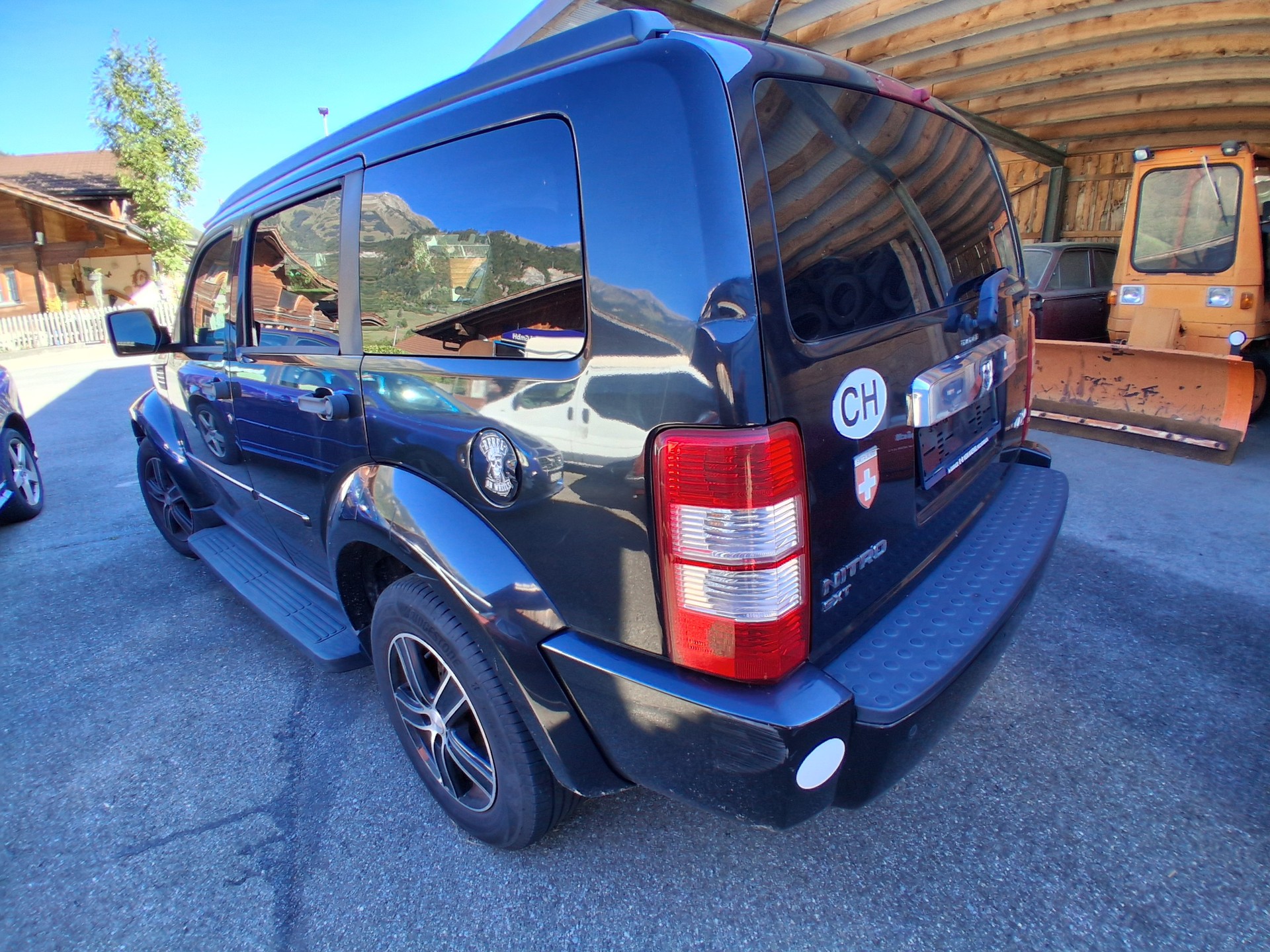 DODGE Nitro 3.7 V6 SXT Automatic-image-4