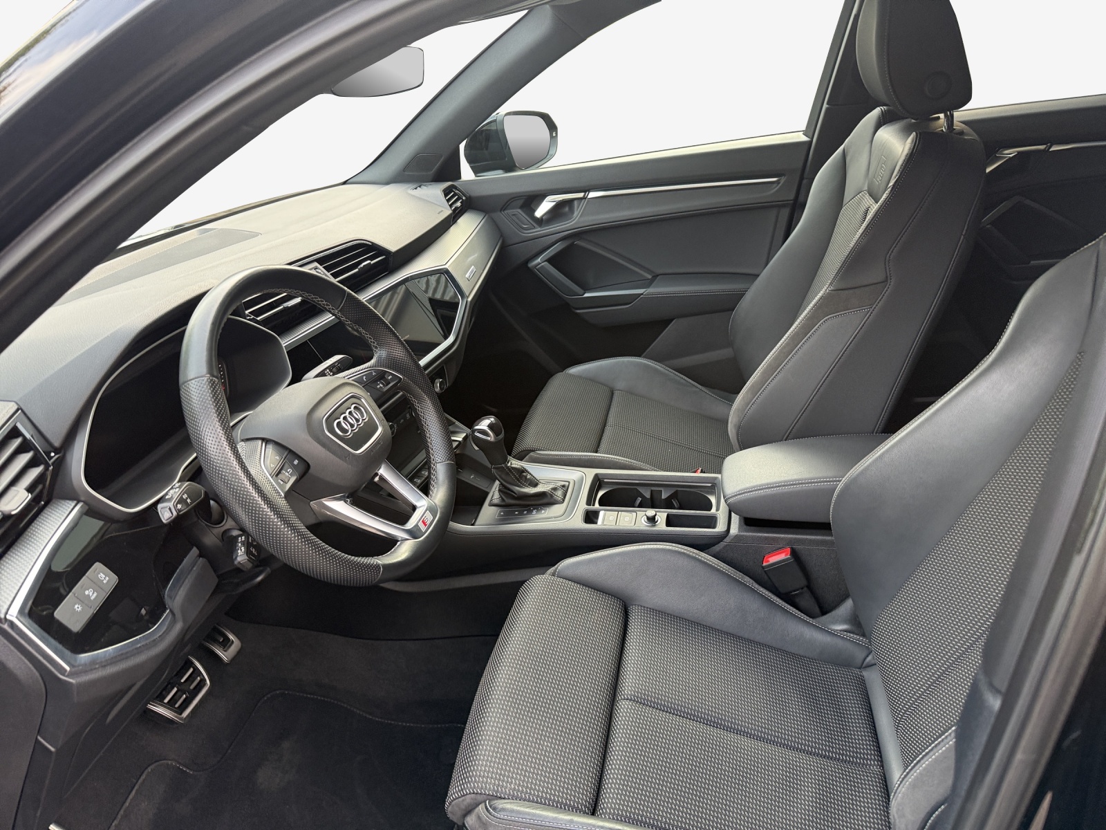 AUDI Q3 Sportback 35 TFSI S line Attraction S-tronic-image-7