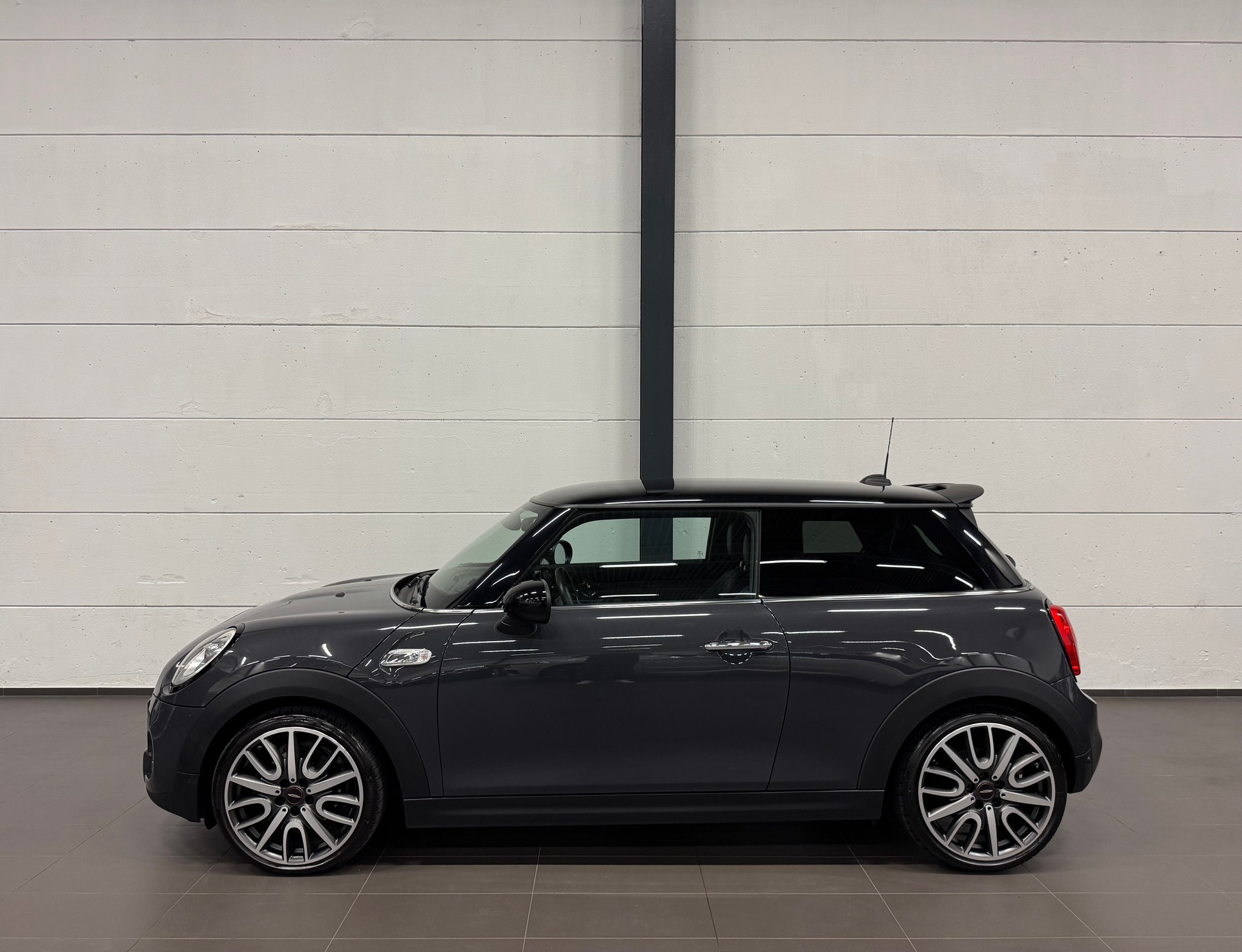 MINI Cooper S Steptronic-image-5