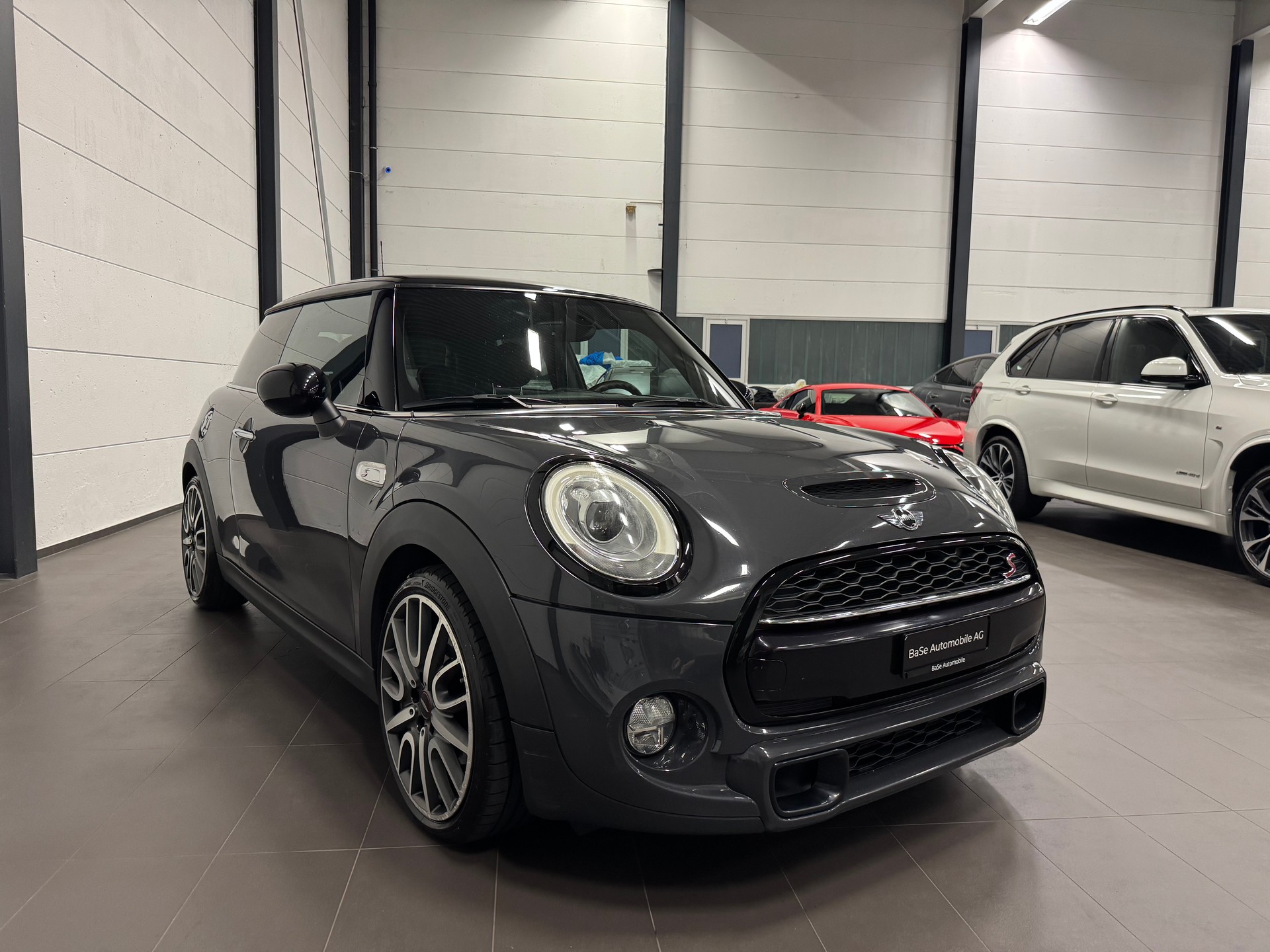 MINI Cooper S Steptronic-image-1