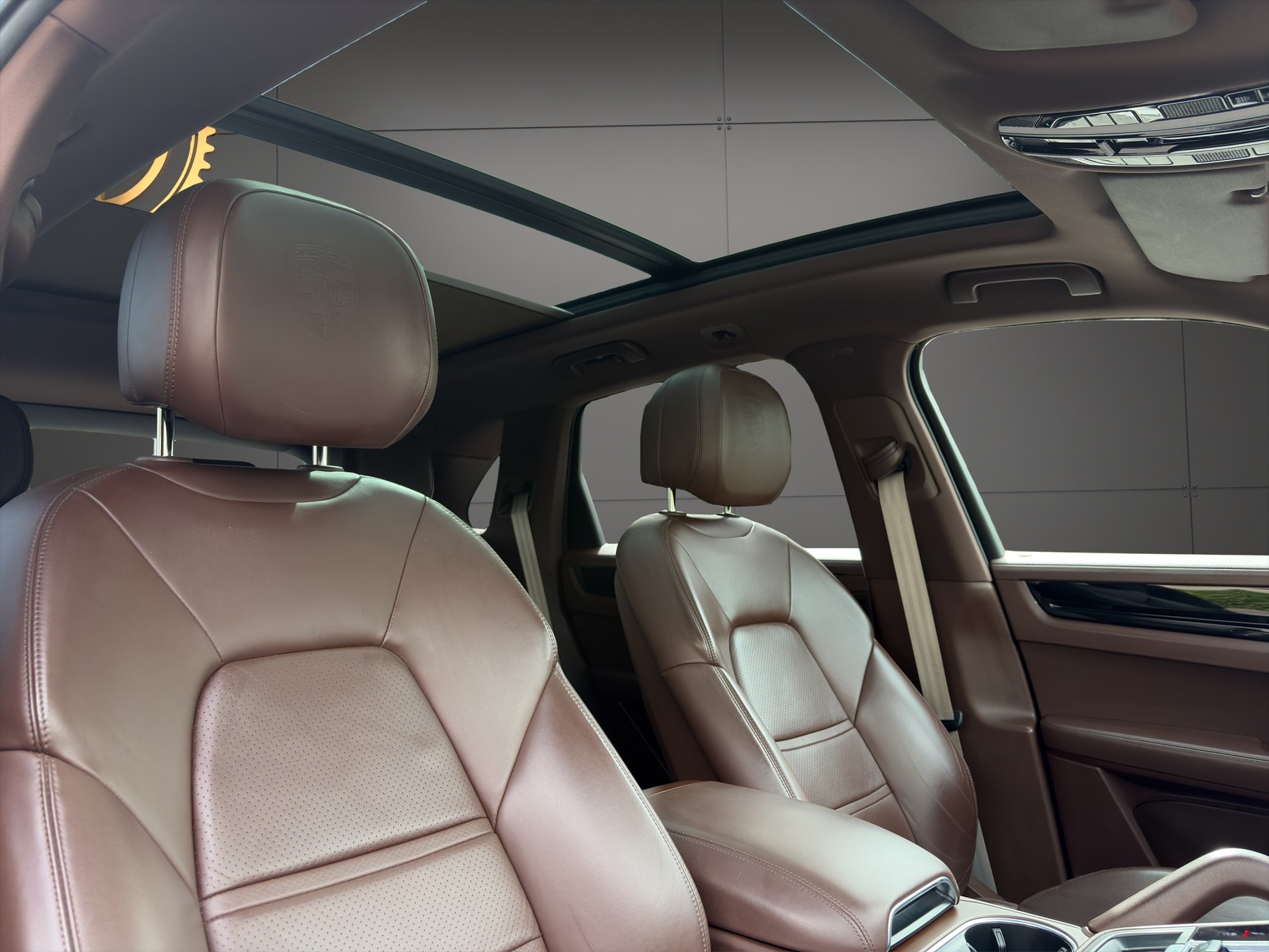 PORSCHE Cayenne E-Hybrid Platinum Edition-image-12
