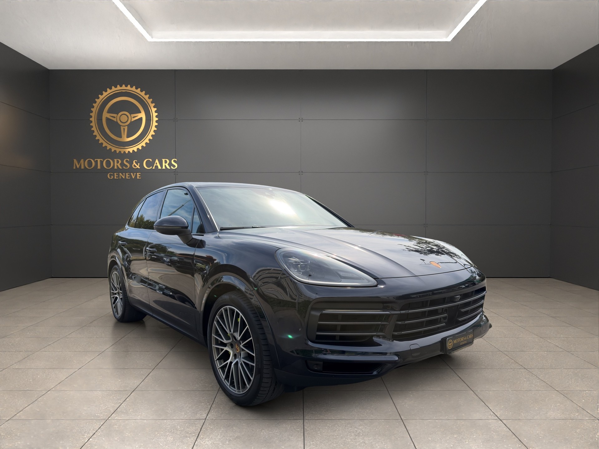 PORSCHE Cayenne E-Hybrid Platinum Edition-image-1