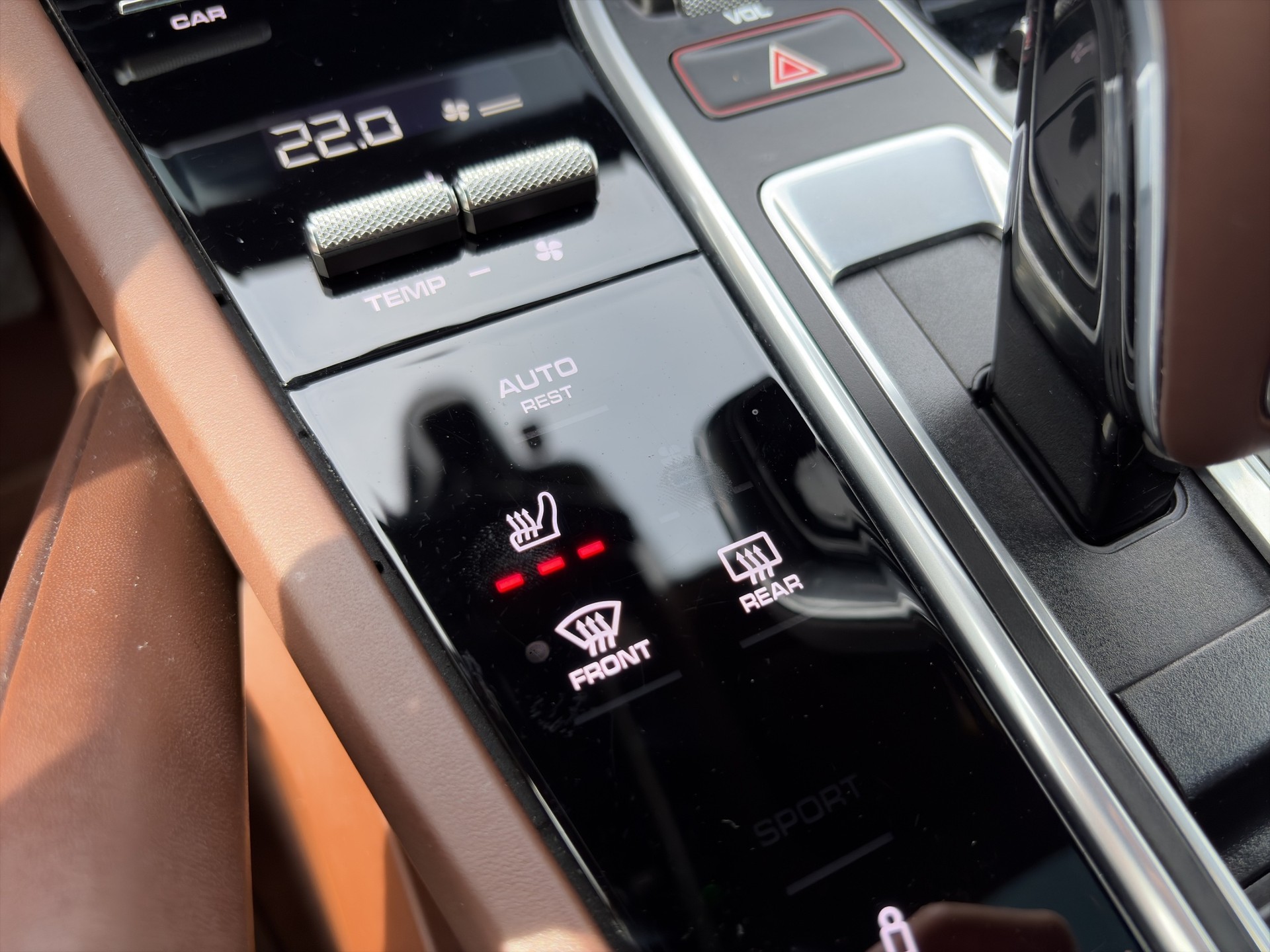 PORSCHE Cayenne E-Hybrid Platinum Edition-image-23