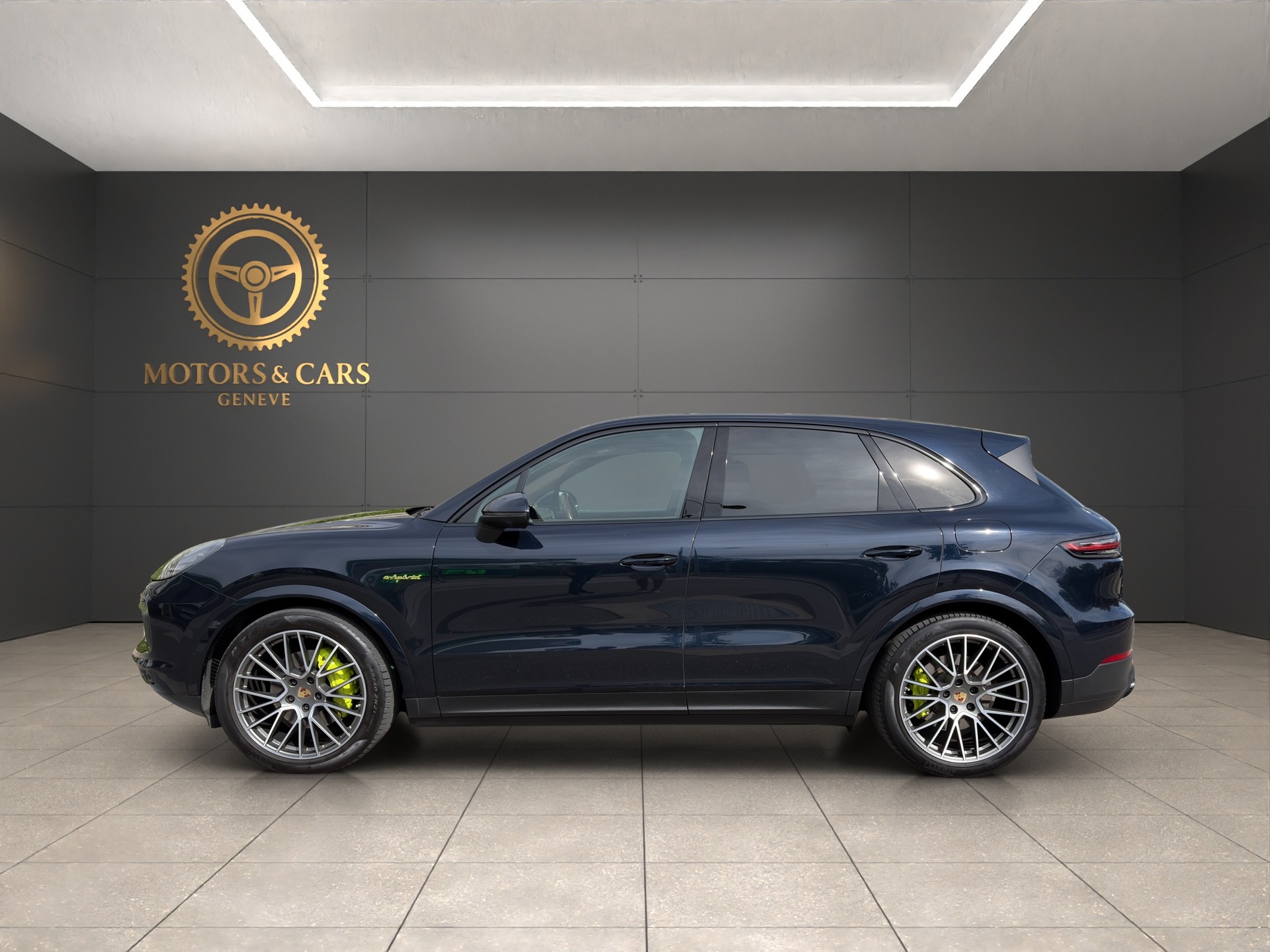 PORSCHE Cayenne E-Hybrid Platinum Edition-image-4