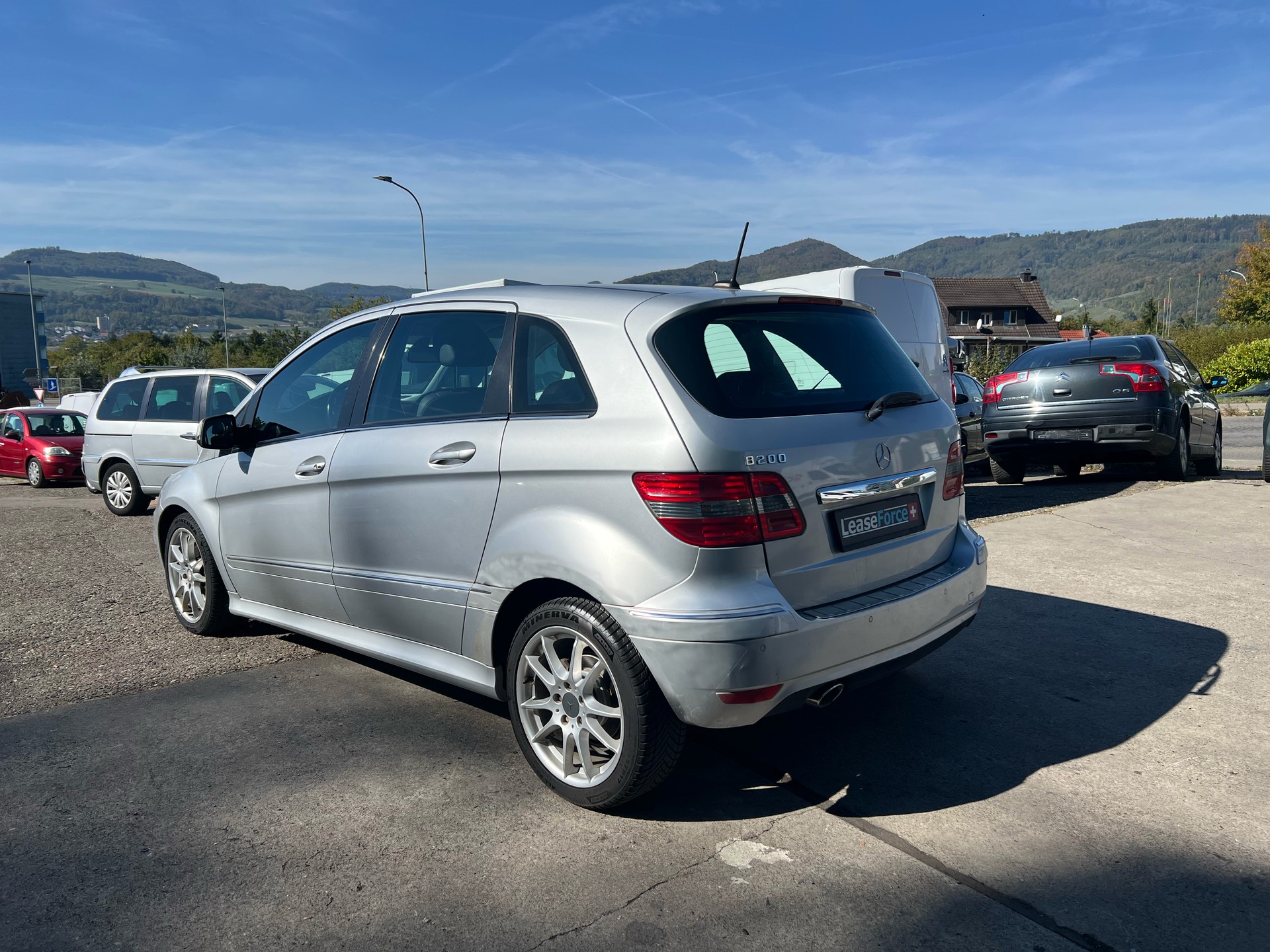 MERCEDES-BENZ B 200 CDI Autotronic-image-2