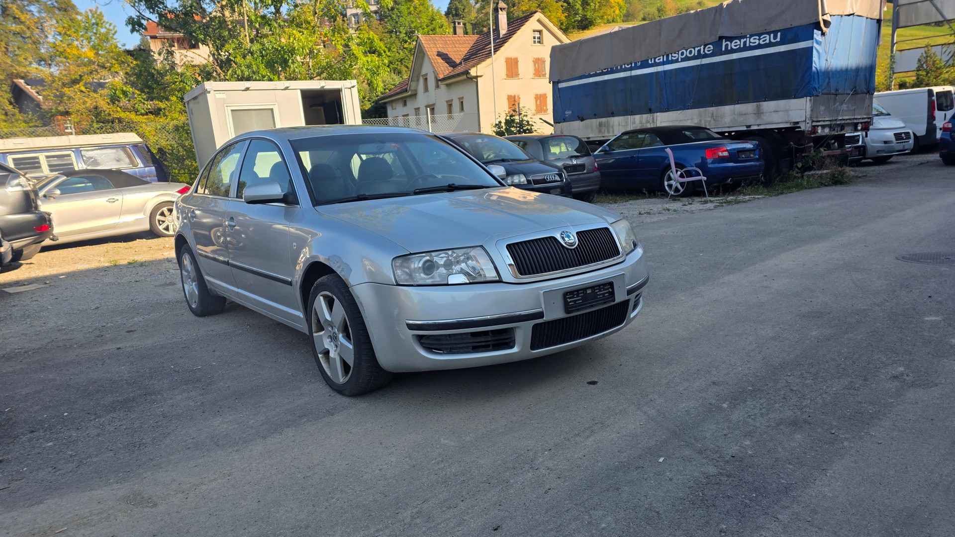 SKODA Superb 2.5 V6 TDi Comfort-image-1