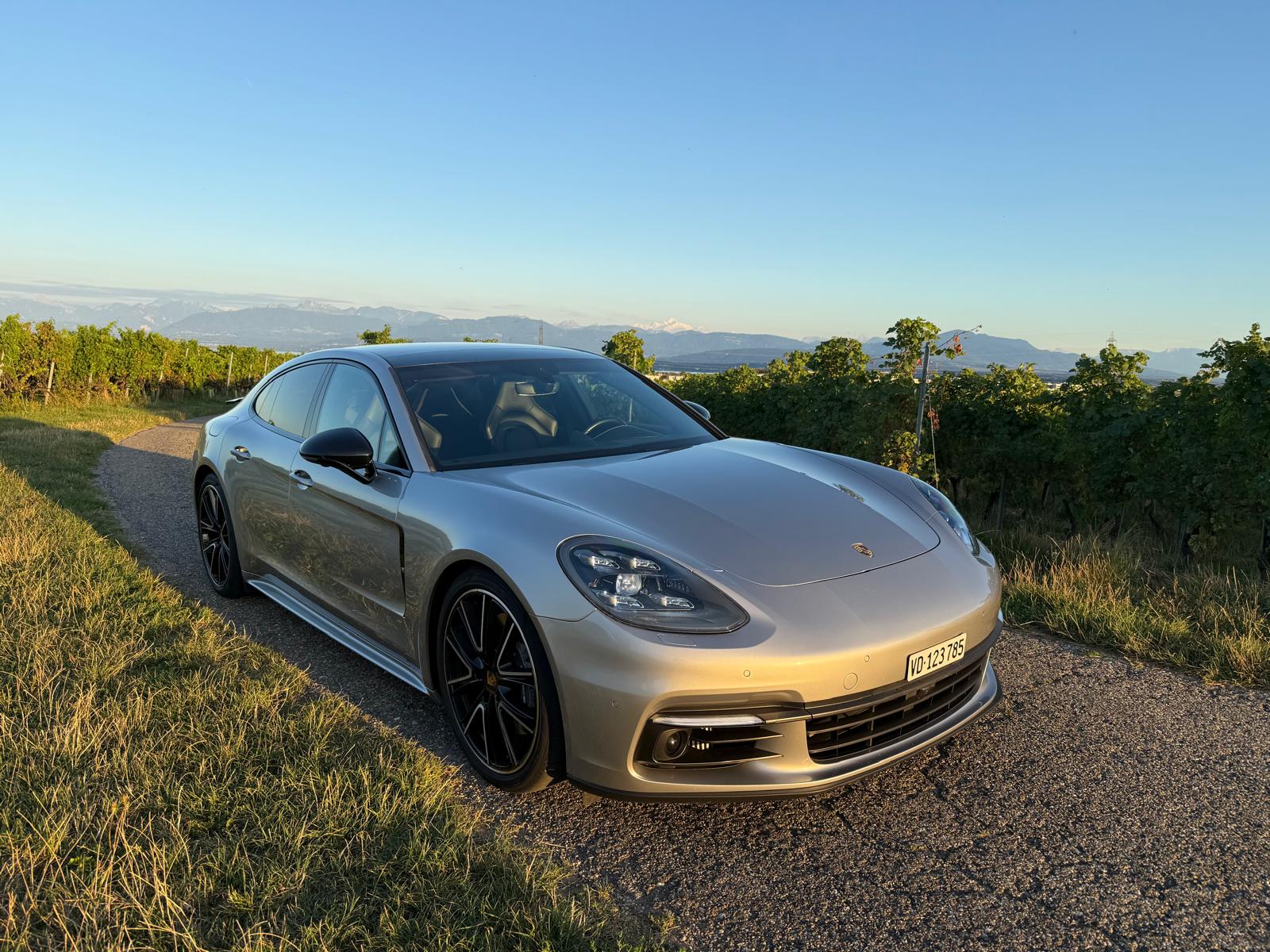 PORSCHE Panamera 4 E-Hybrid PDK-image-3