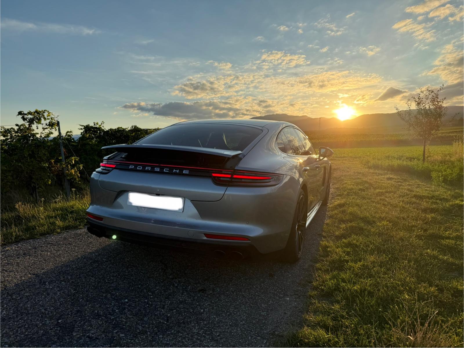 PORSCHE Panamera 4 E-Hybrid PDK-image-1