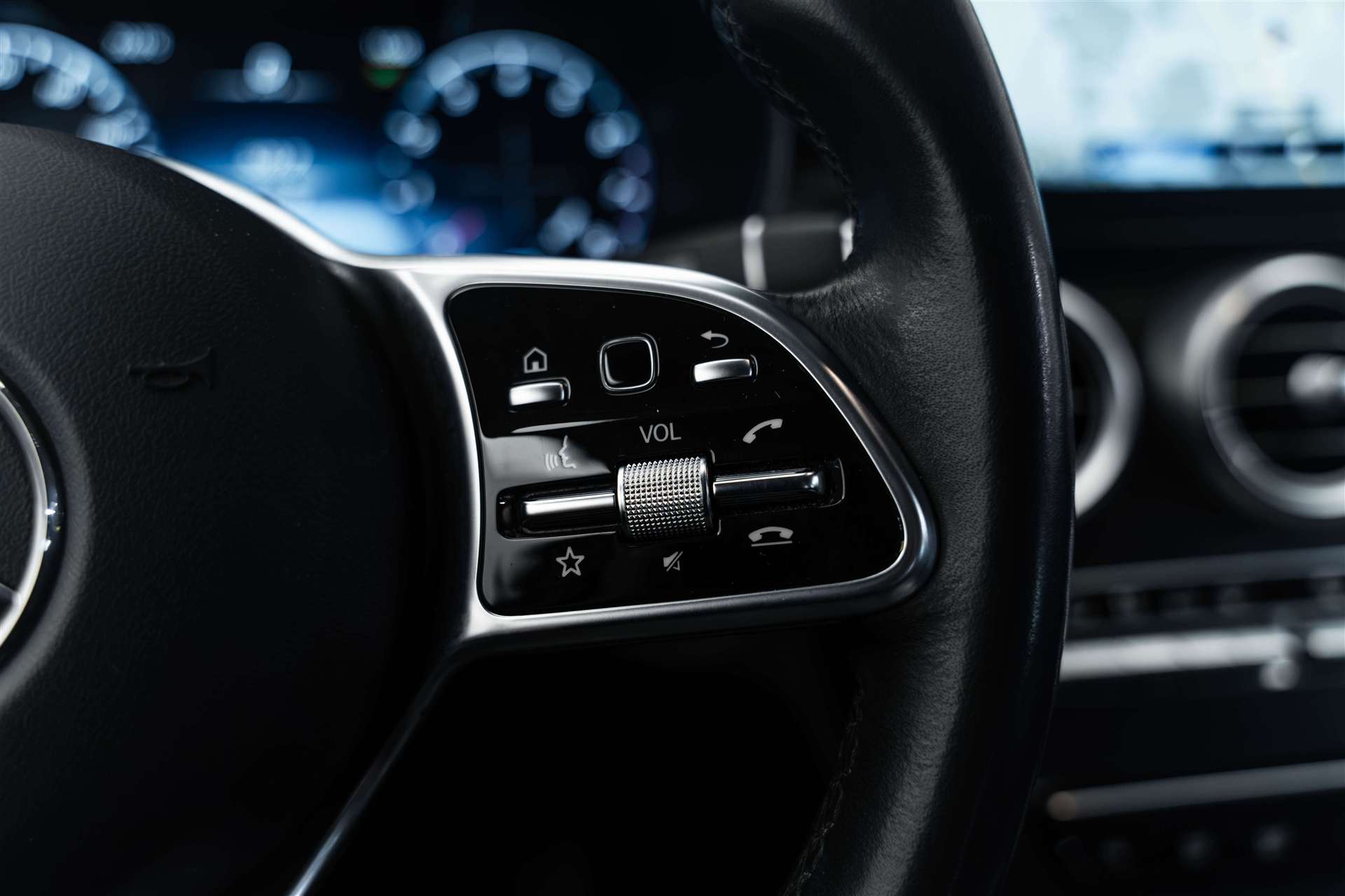 MERCEDES-BENZ GLC 300 4Matic 9G-Tronic Advantage-image-19