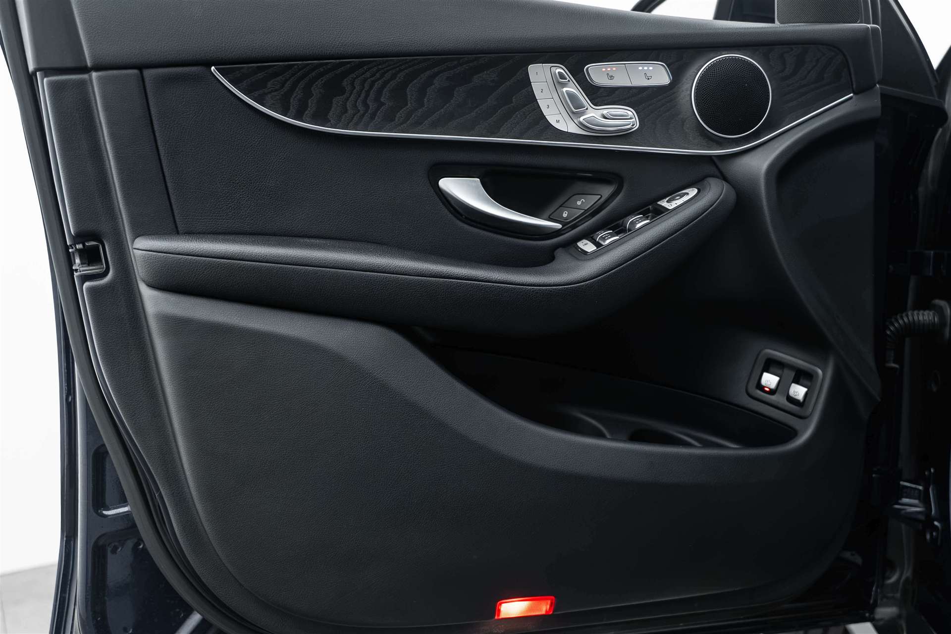 MERCEDES-BENZ GLC 300 4Matic 9G-Tronic Advantage-image-9