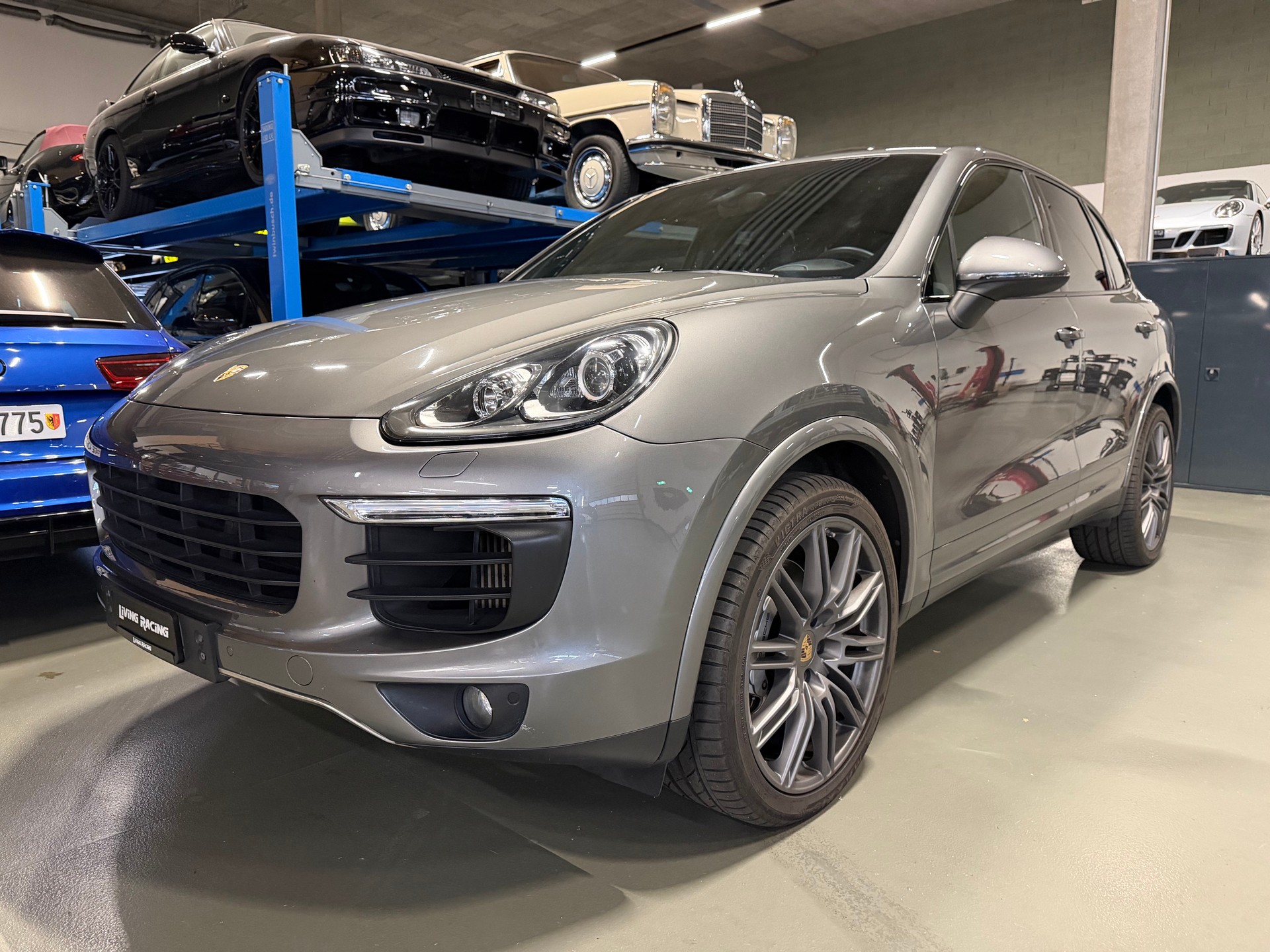 PORSCHE Cayenne S Diesel-image-1