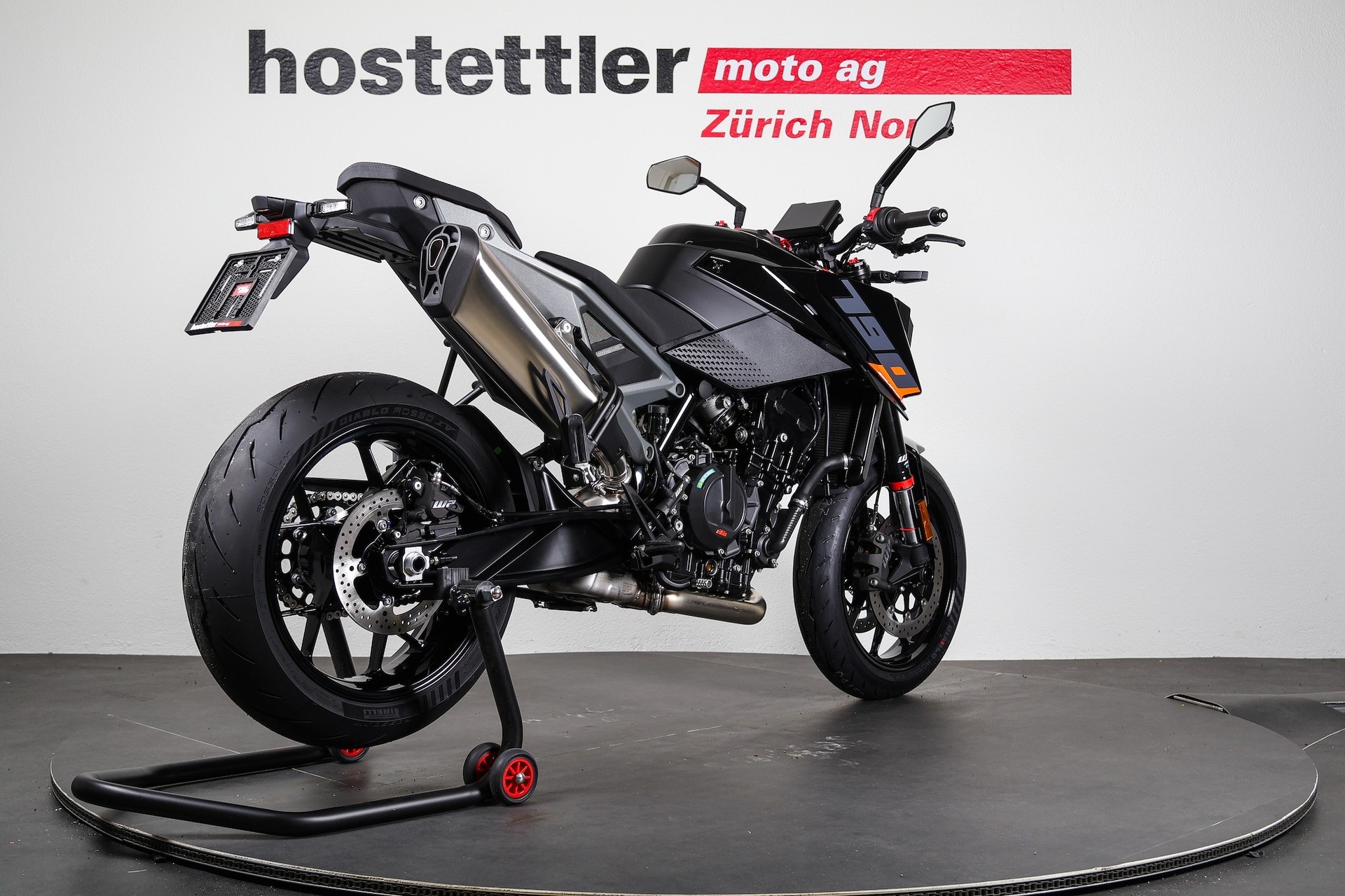 KTM 790 Duke L-showroom-element-2