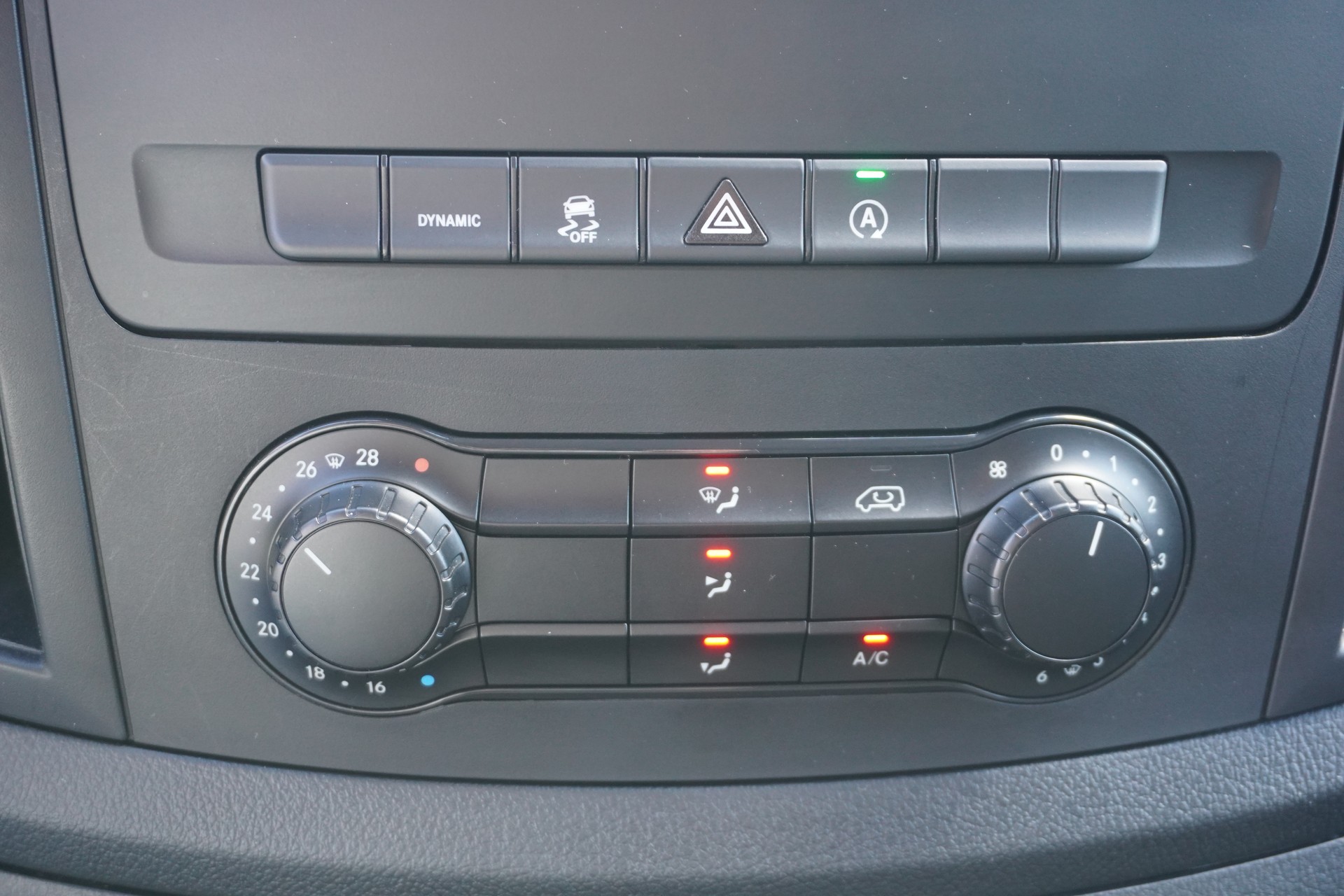 MERCEDES-BENZ Vito 119 CDI Lang 9G-Tronic-image-24