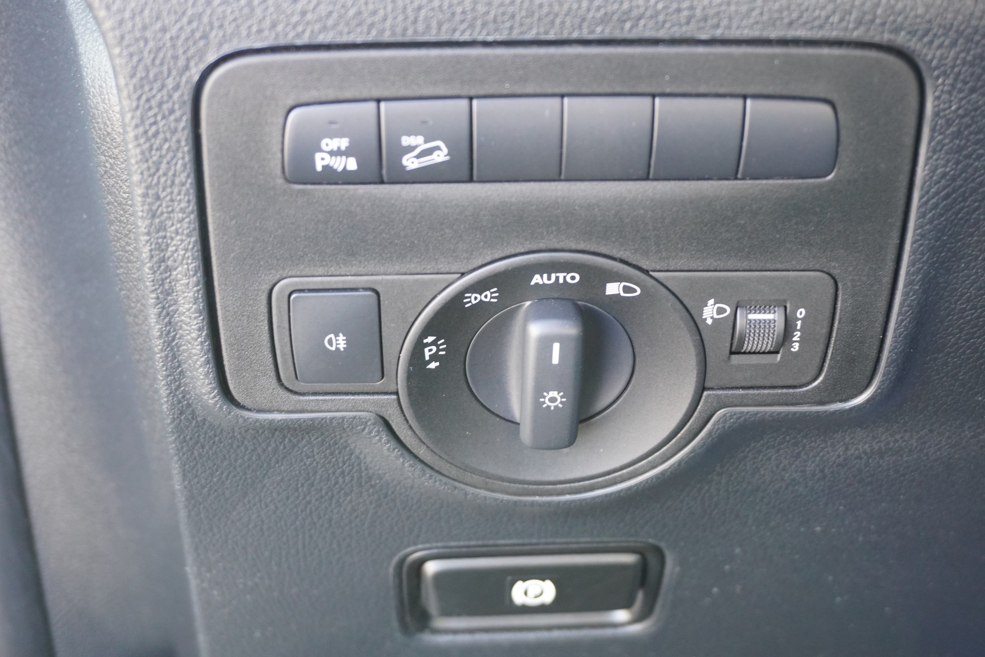 MERCEDES-BENZ Vito 119 CDI Lang 9G-Tronic-image-25