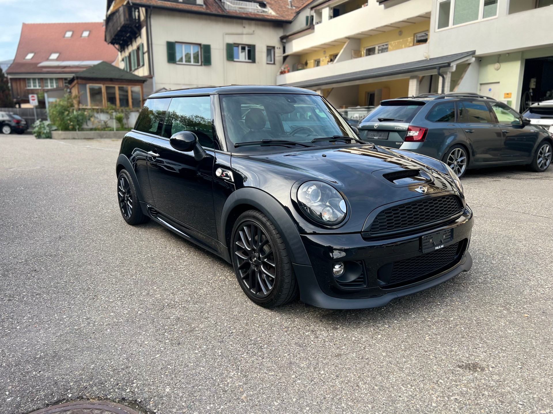 MINI Cooper S-image-1