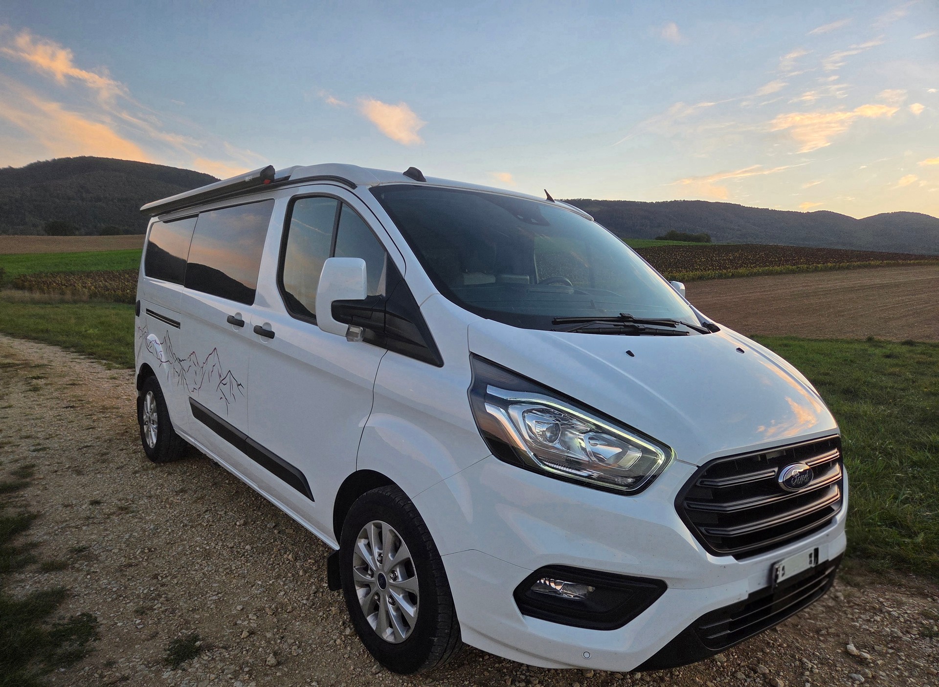 FORD Transit Custom Van 300 L2H1 Trend A-image-0
