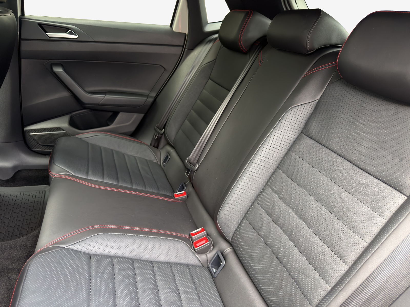 VW Polo 2.0 TSI GTI United DSG-image-11