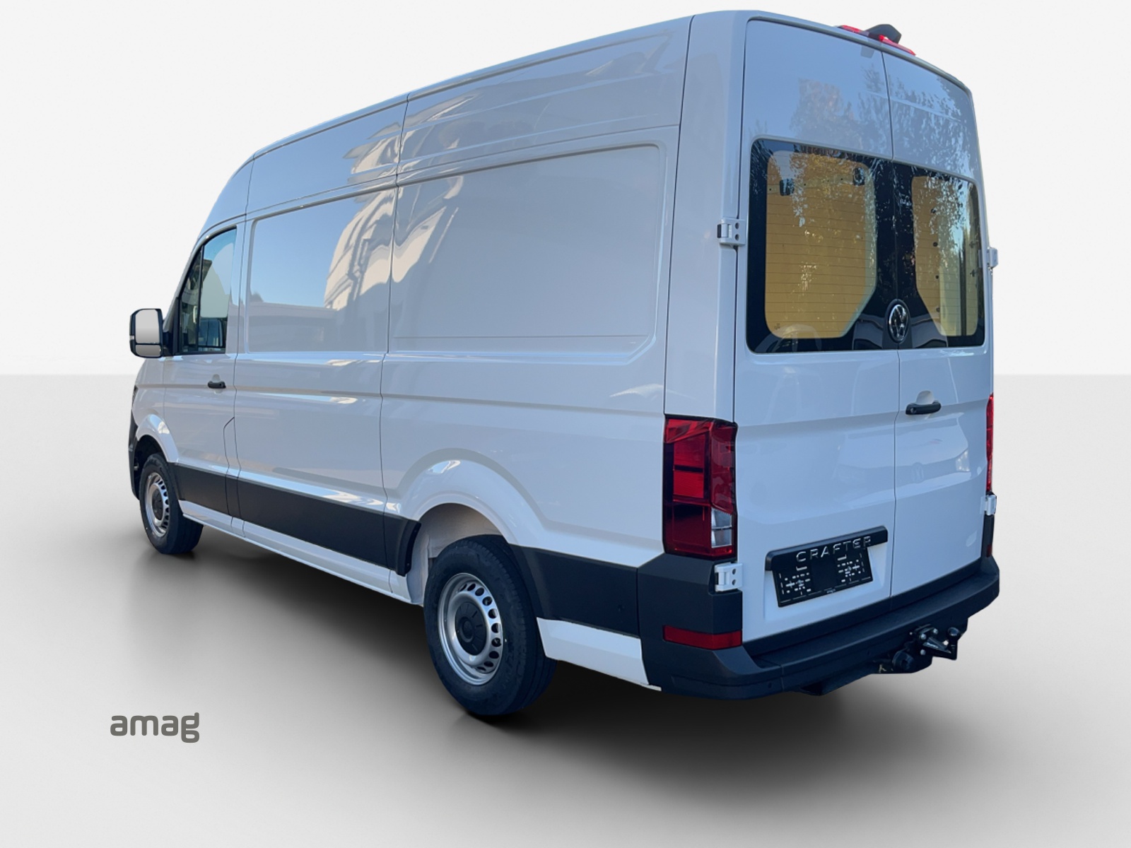 VW Crafter 35 2.0 TDI Entry L3 A-image-1