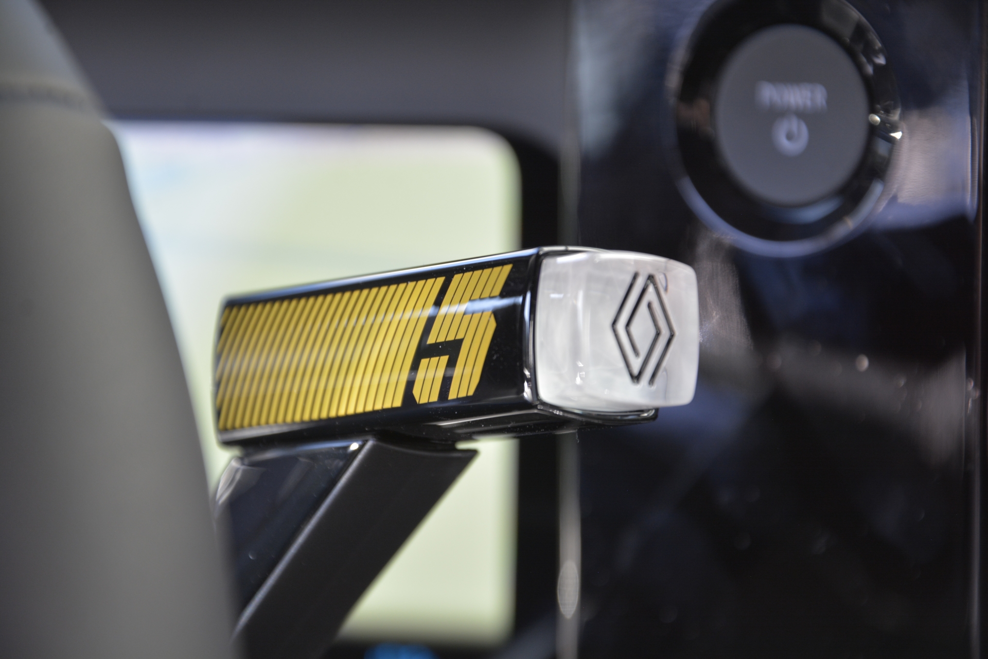 RENAULT R5 E-TECH ELECTRIC iconic five 150PS Comfort Range-image-12