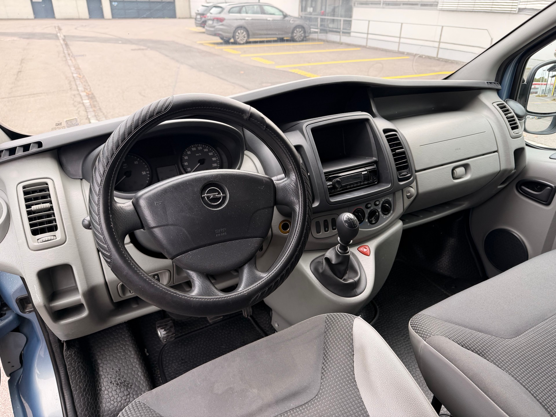 OPEL Vivaro Life 2.5CDTI 2.9t L2H1-image-9