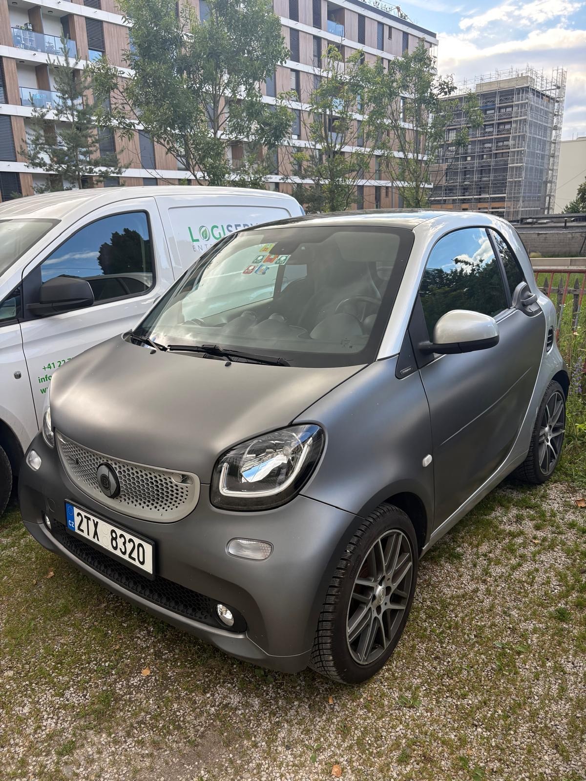 Car photo