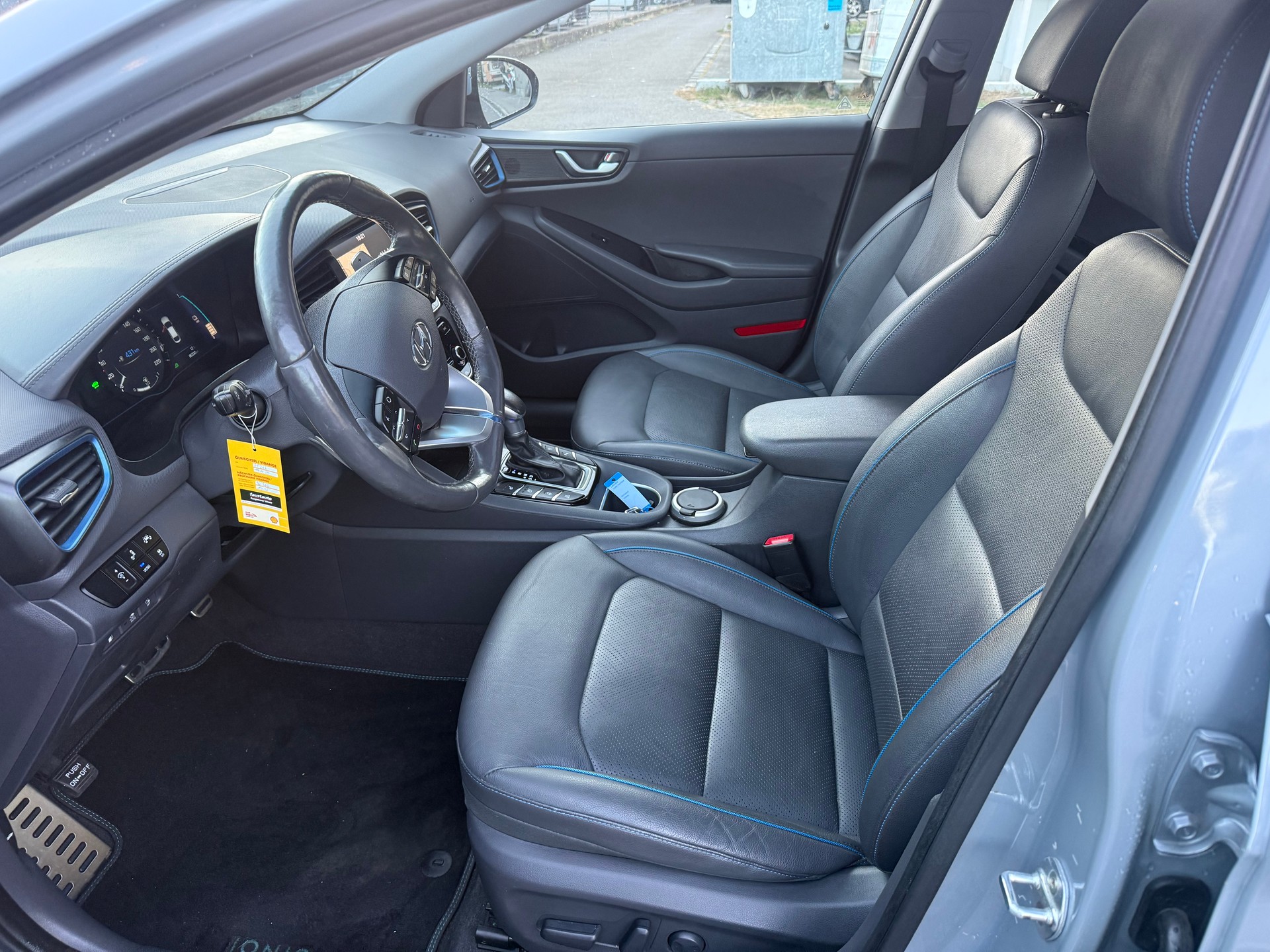 HYUNDAI Ioniq 1.6 GDi Plug in Hybrid Launch DCT-image-7