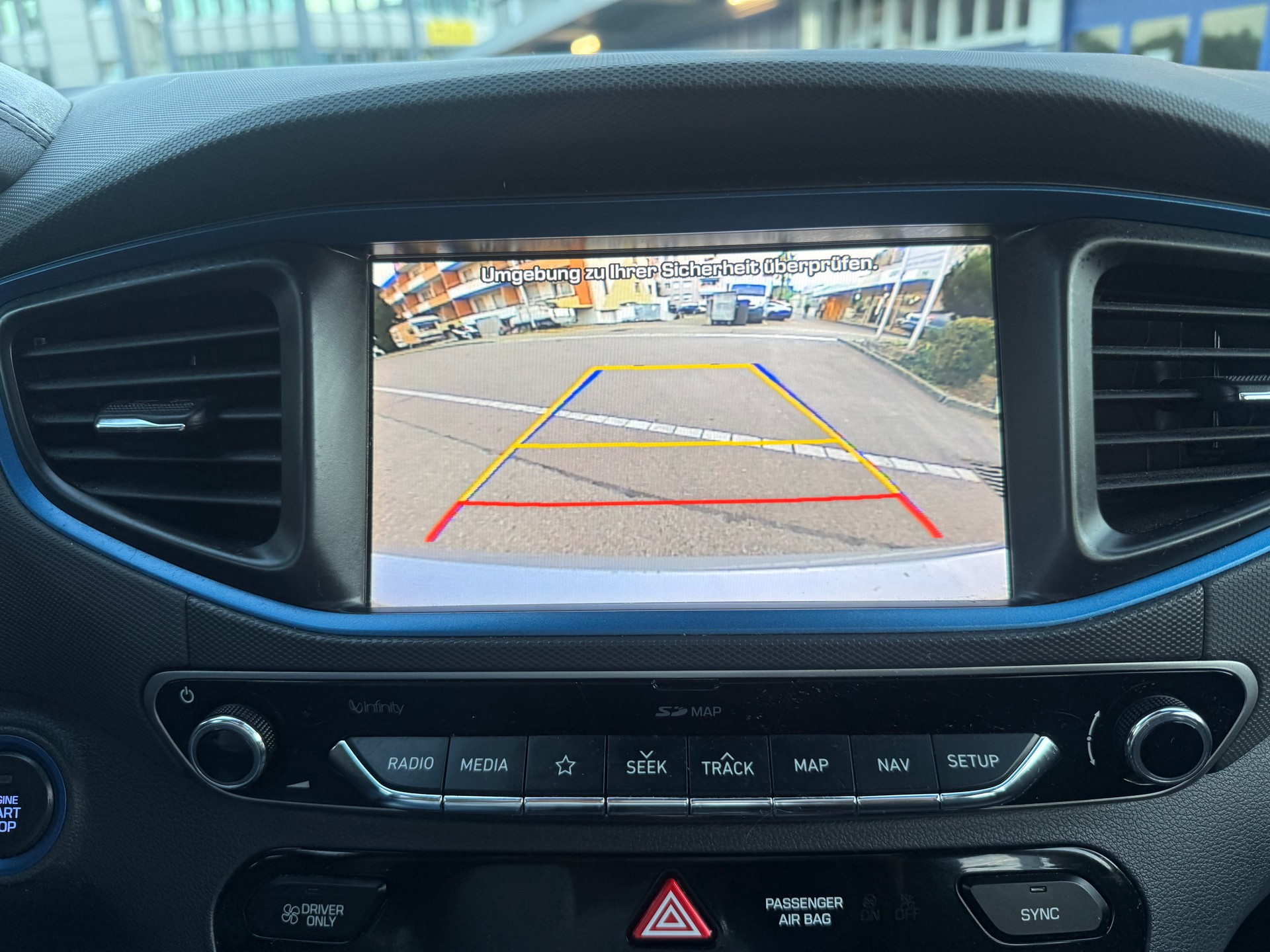 HYUNDAI Ioniq 1.6 GDi Plug in Hybrid Launch DCT-image-10