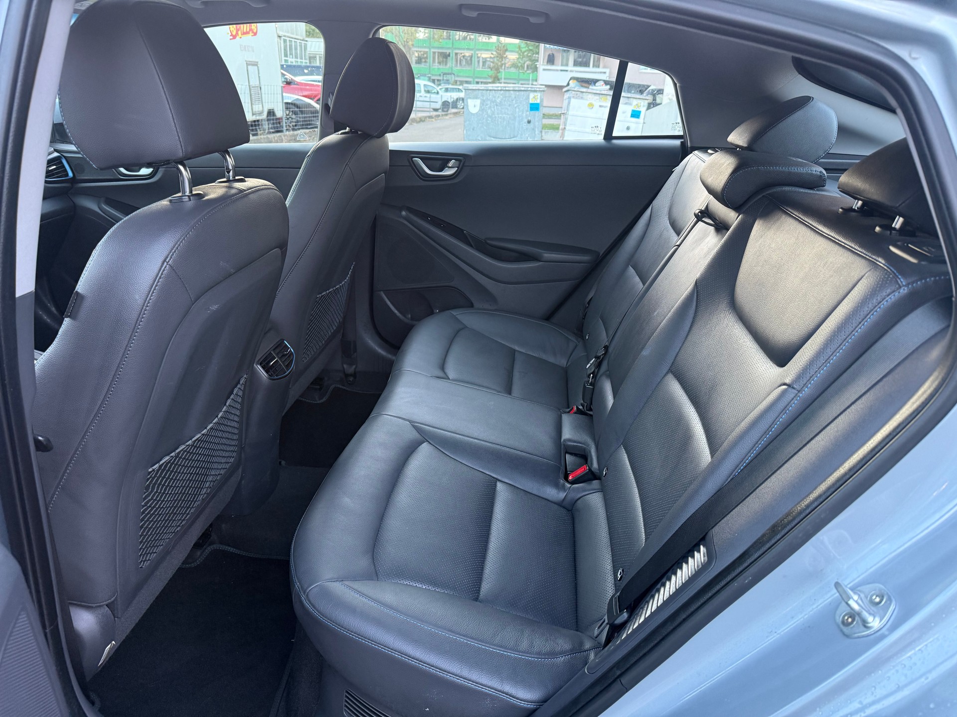 HYUNDAI Ioniq 1.6 GDi Plug in Hybrid Launch DCT-image-11