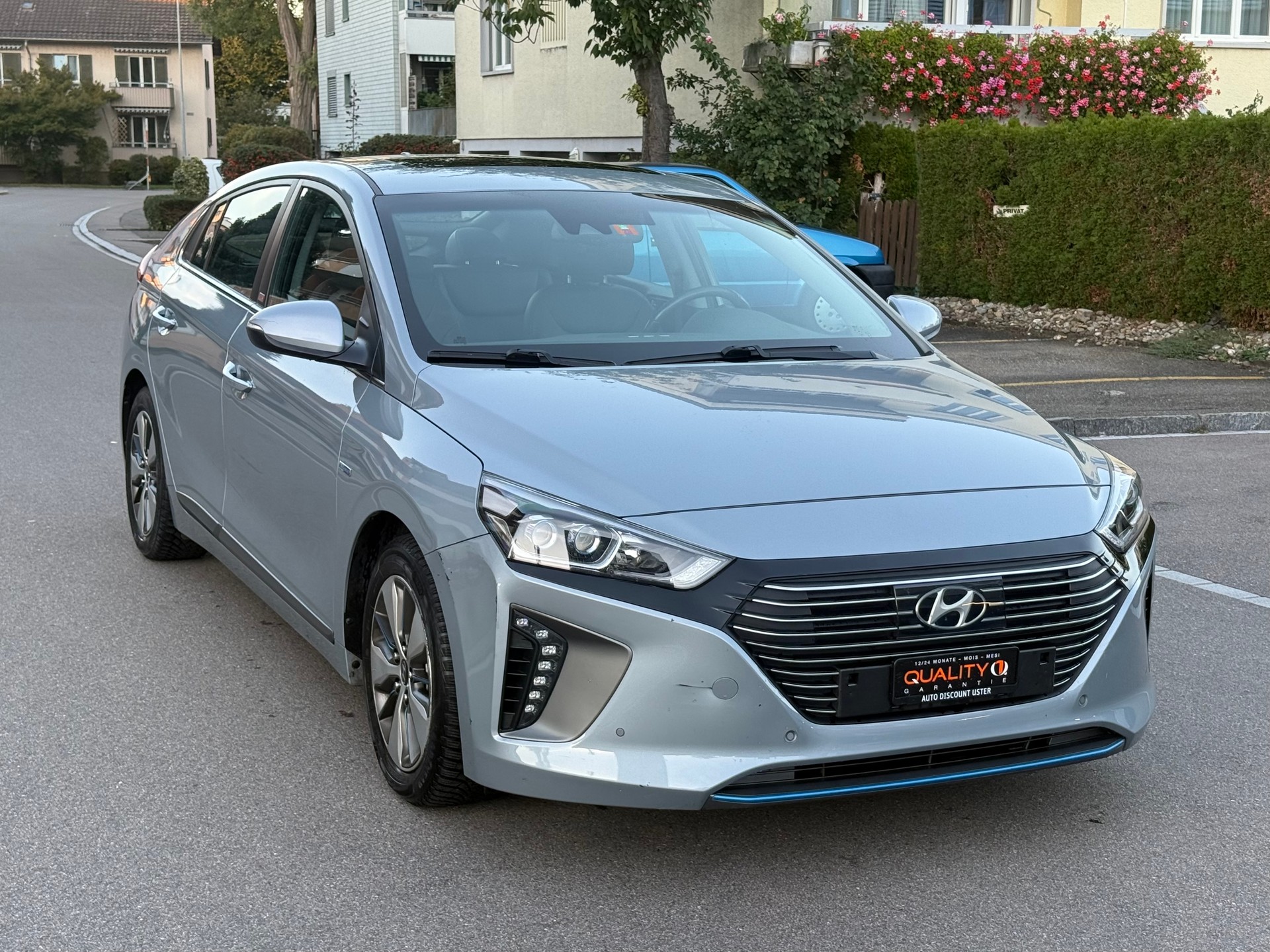 HYUNDAI Ioniq 1.6 GDi Plug in Hybrid Launch DCT-image-2