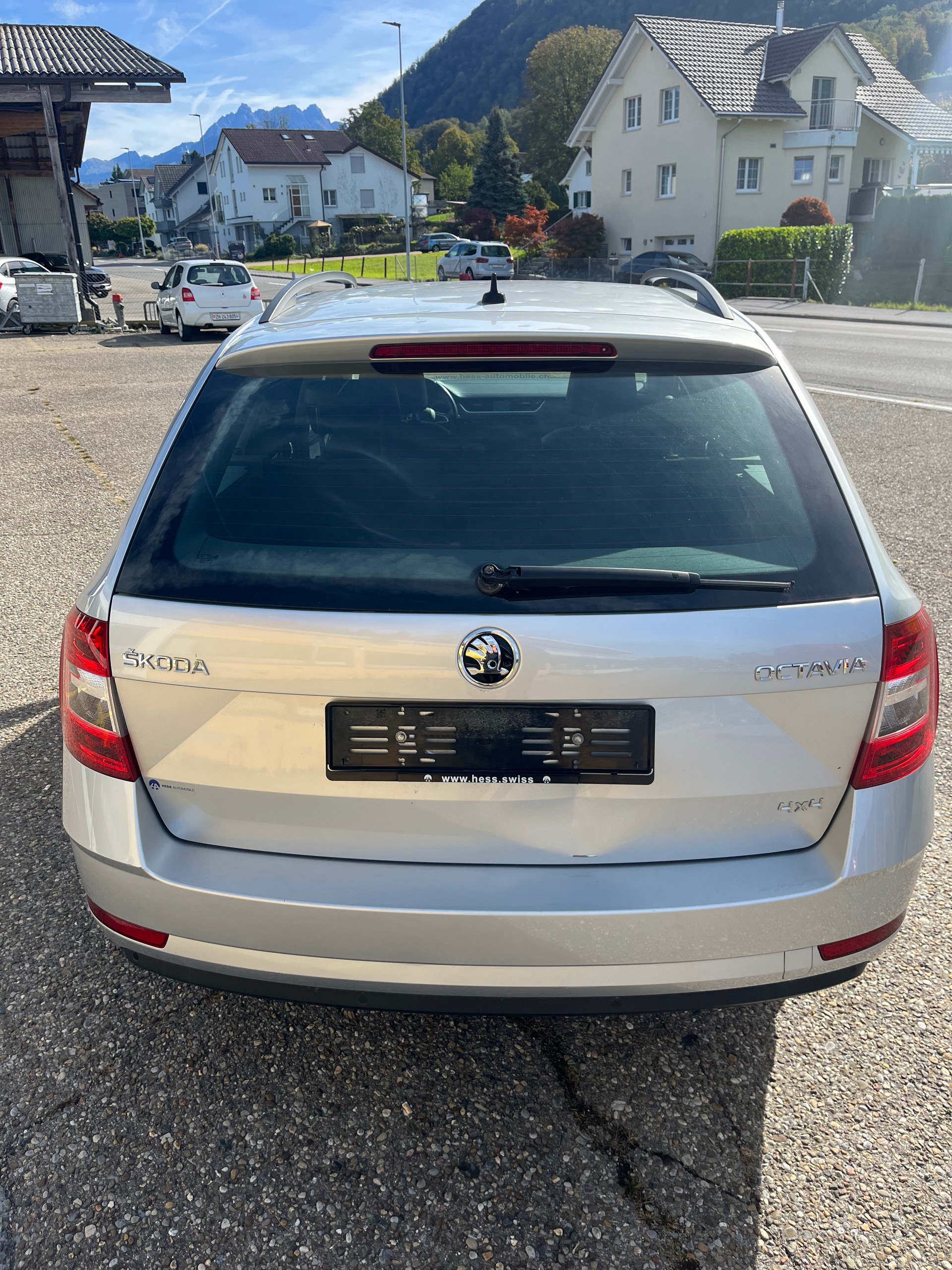 SKODA Octavia Combi 2.0 TDI Style 4x4-image-6