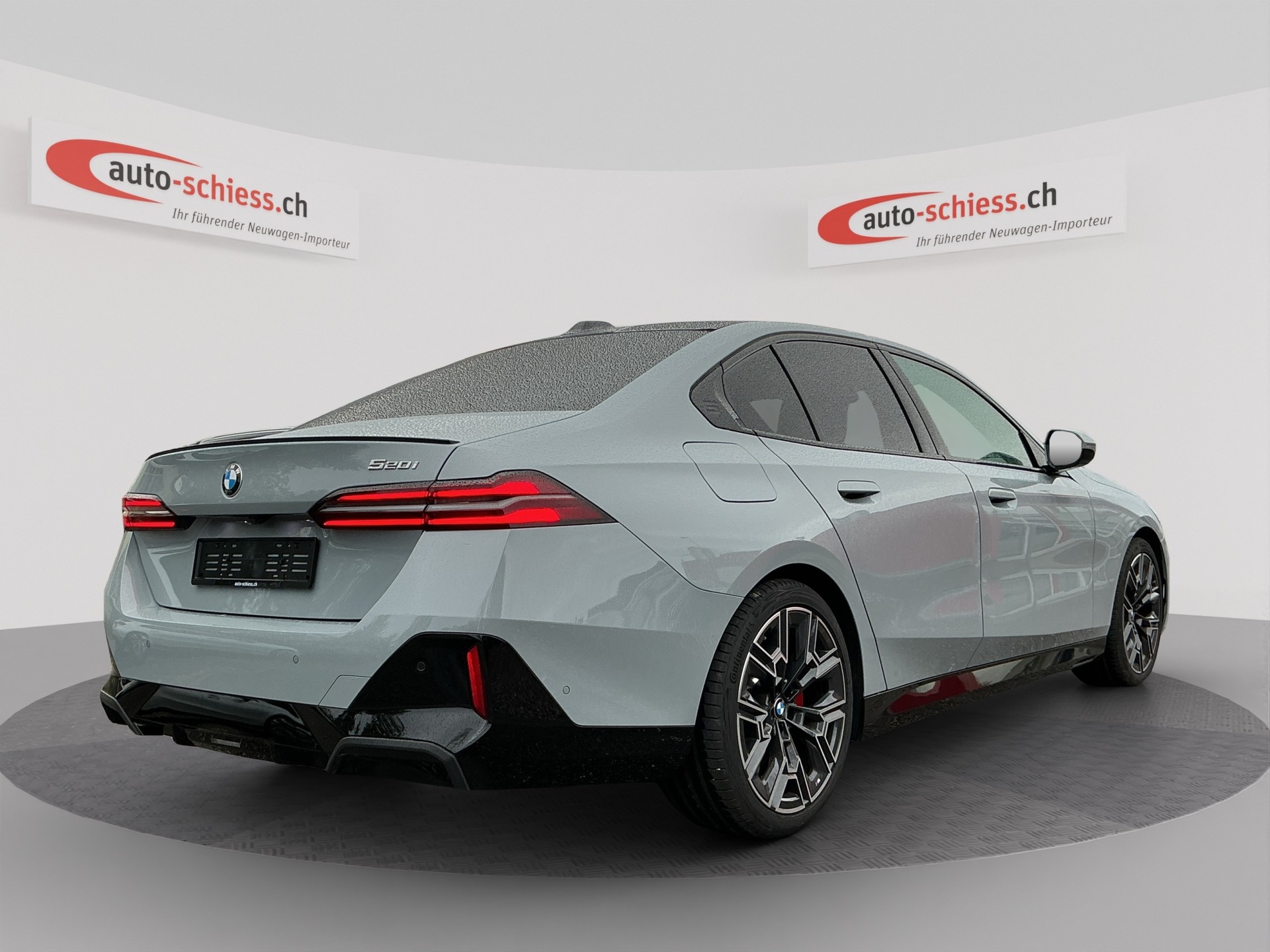 BMW 520i 48V M Sport Pro Shadow Line Steptronic-image-4