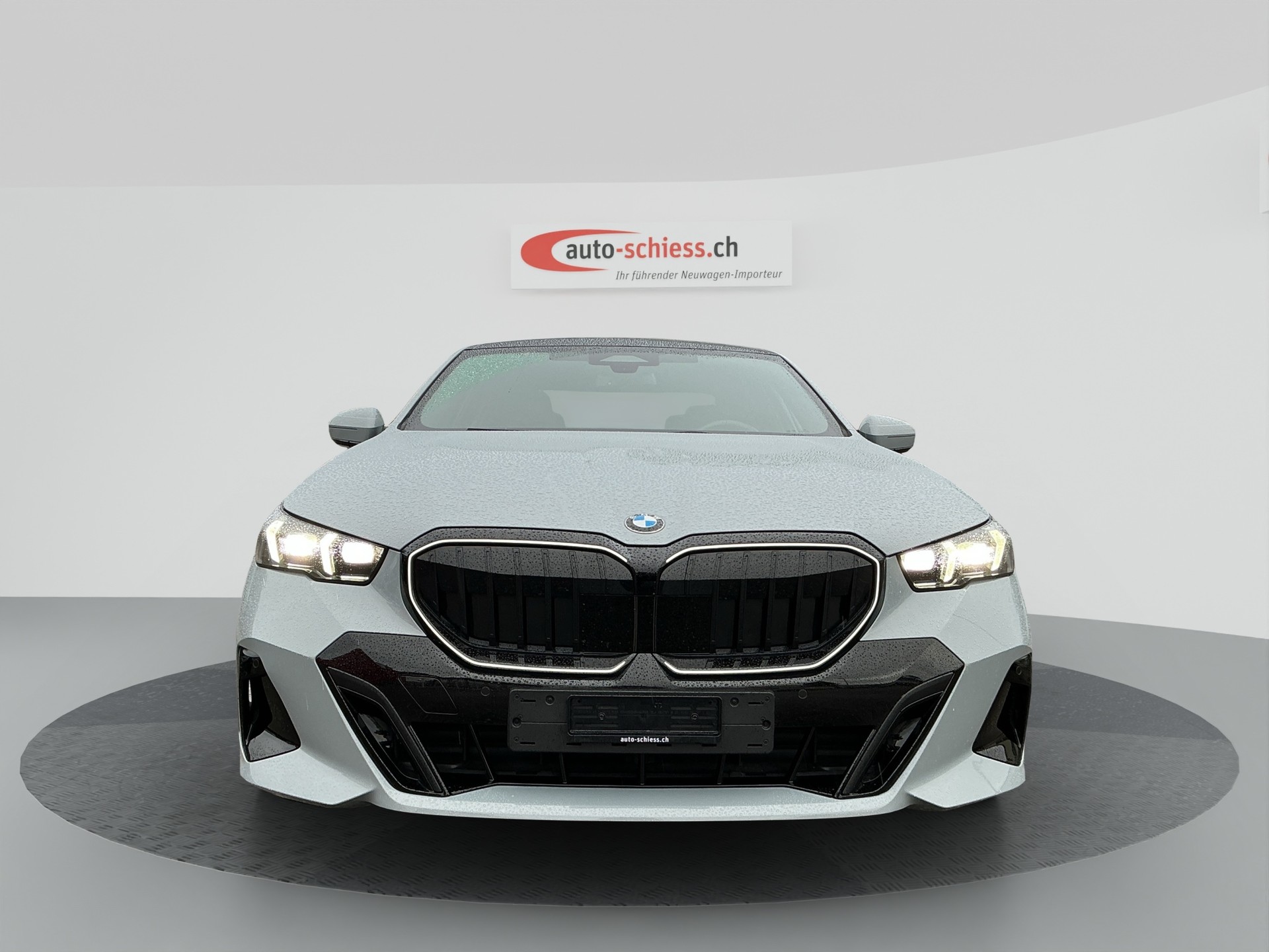 BMW 520i 48V M Sport Pro Shadow Line Steptronic-image-1