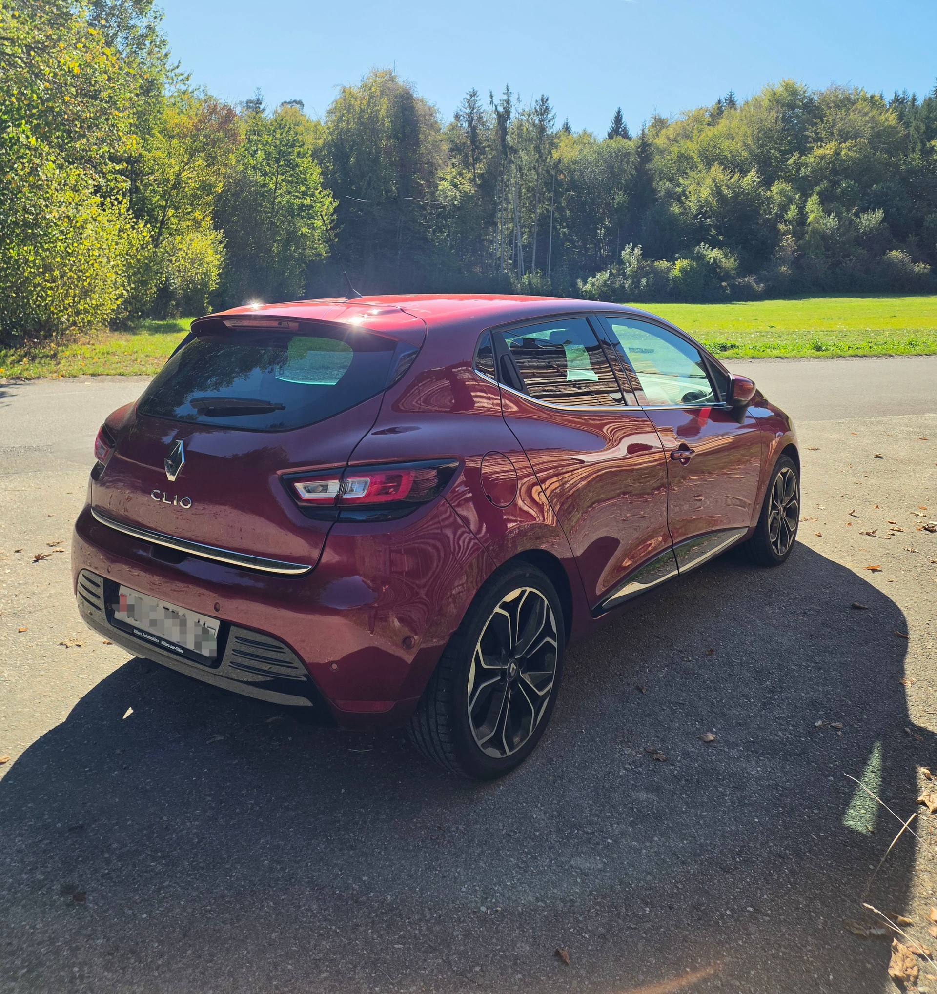 RENAULT Clio 1.2 16V T Swiss Edition EDC-image-3