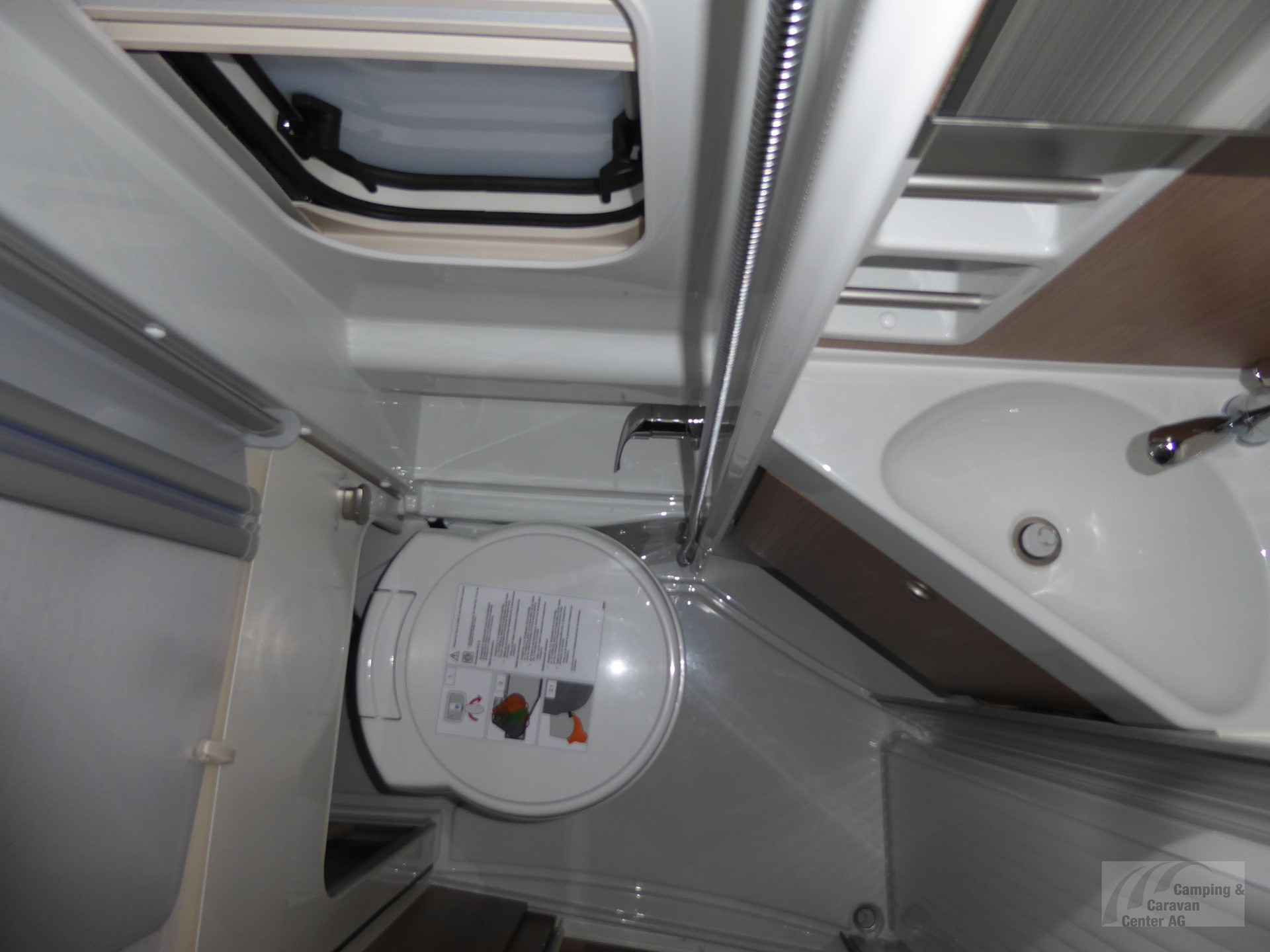 MALIBU Van diversity 640 LE K Coupé-image-10