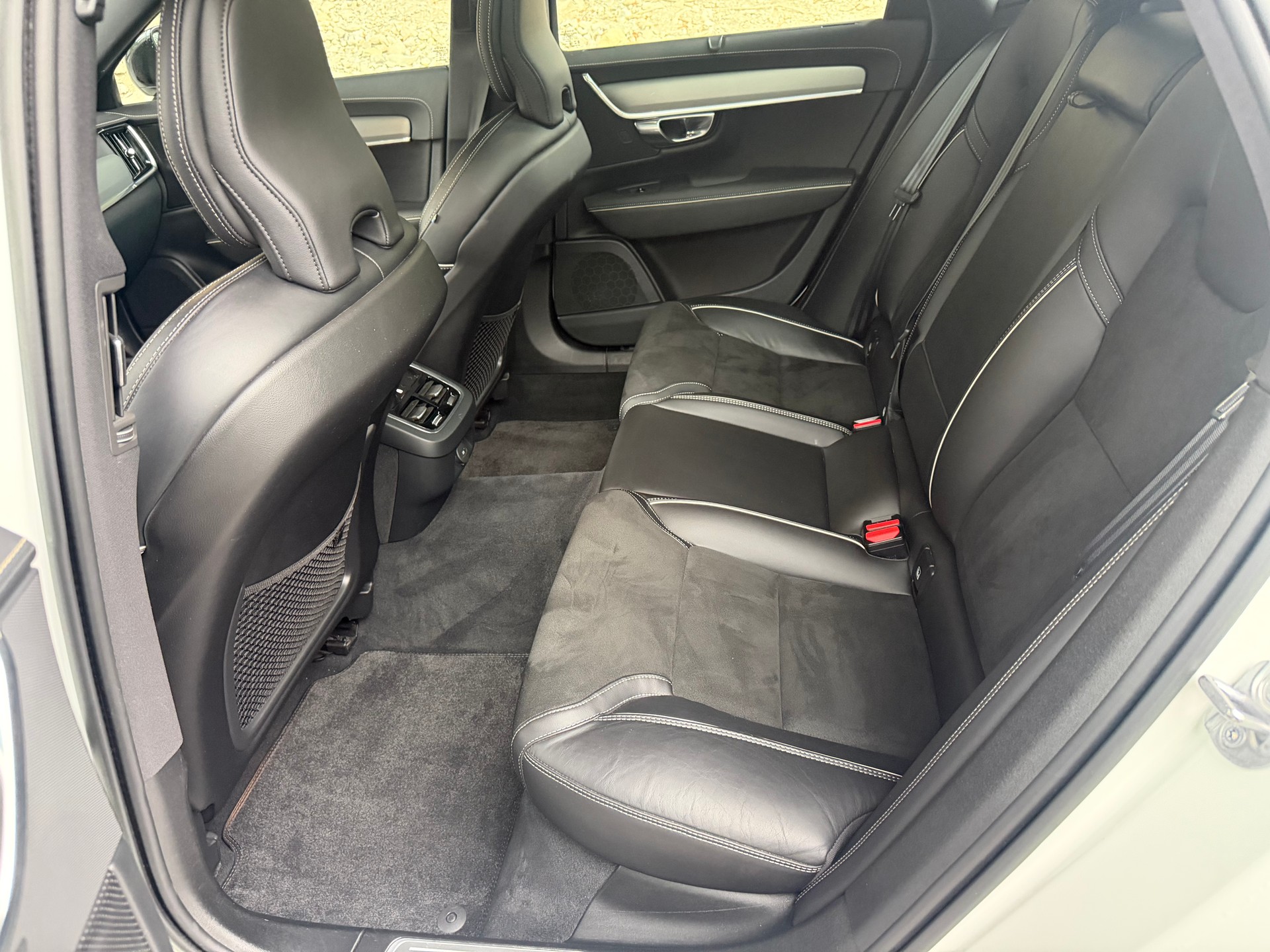 VOLVO V90 B5 Benzin Mild Hybrid R-Design Geartronic-image-10