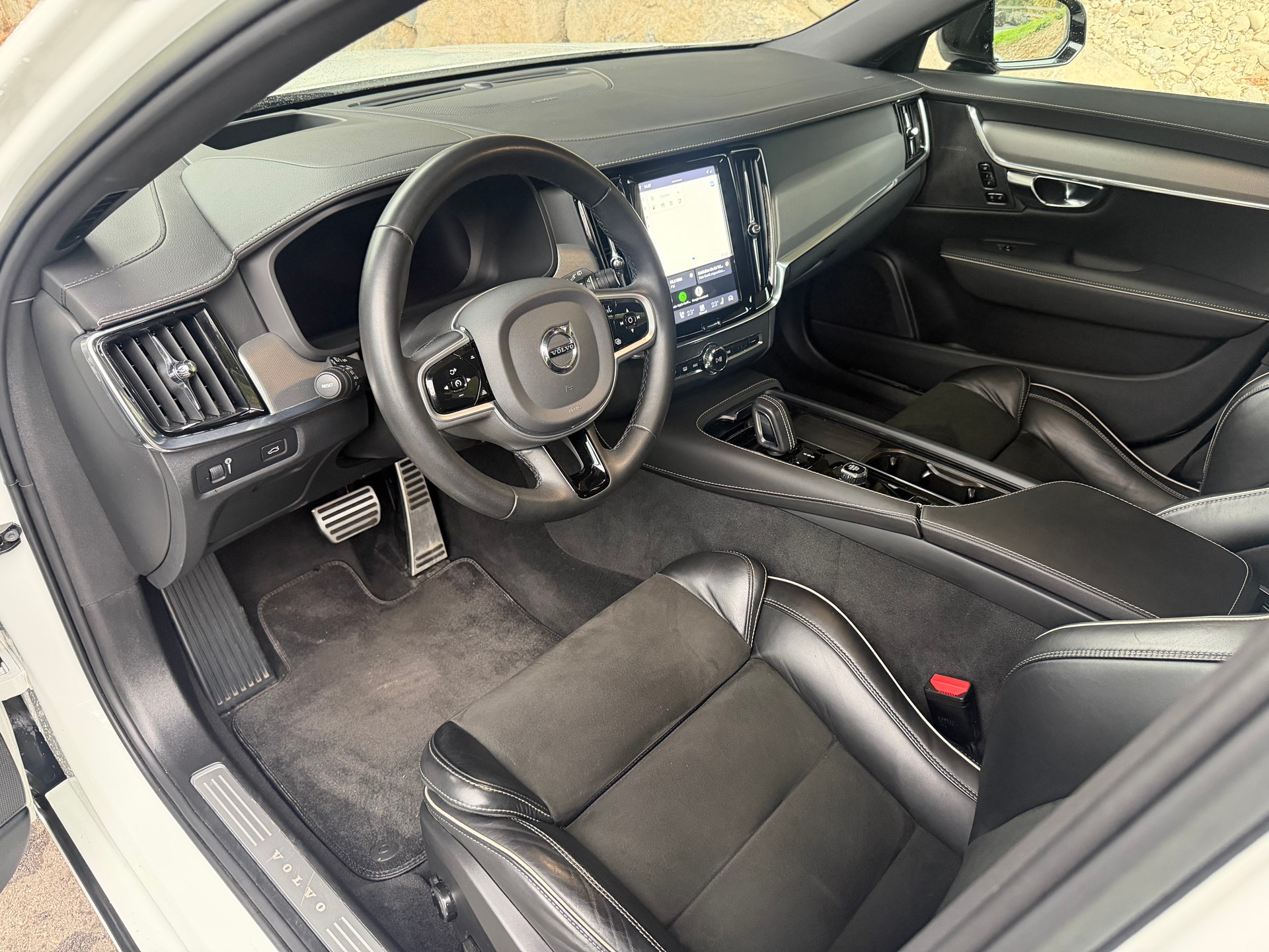 VOLVO V90 B5 Benzin Mild Hybrid R-Design Geartronic-image-6
