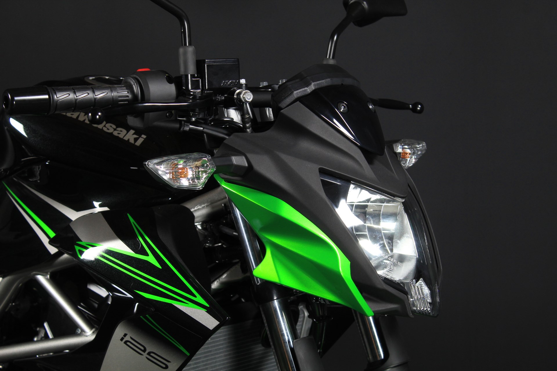 KAWASAKI Z 125-showroom-element-3