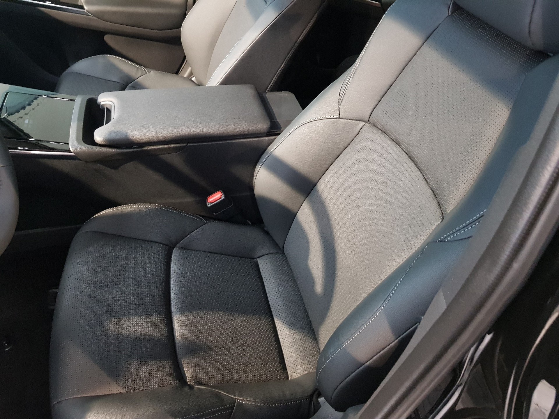 SUBARU Solterra eV Luxury 71,4kWh AWD-image-4
