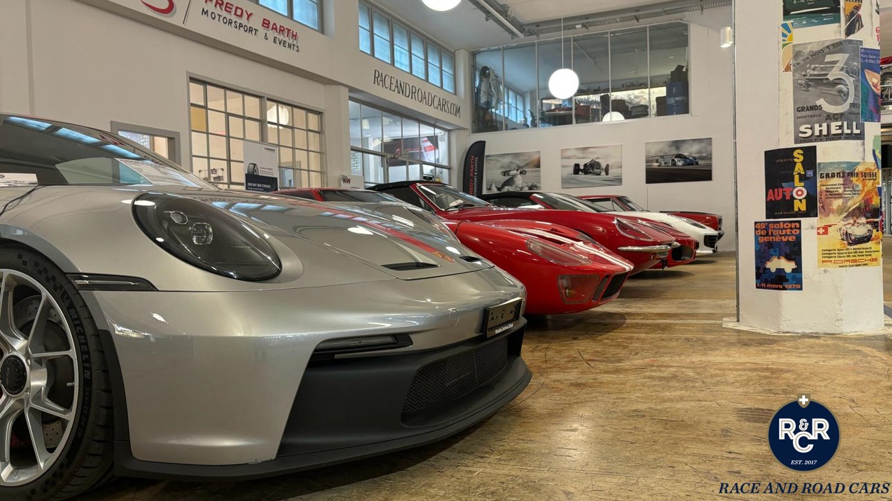 NISSAN GT-R 3.8 V6 BiT *Nismo*-business-32