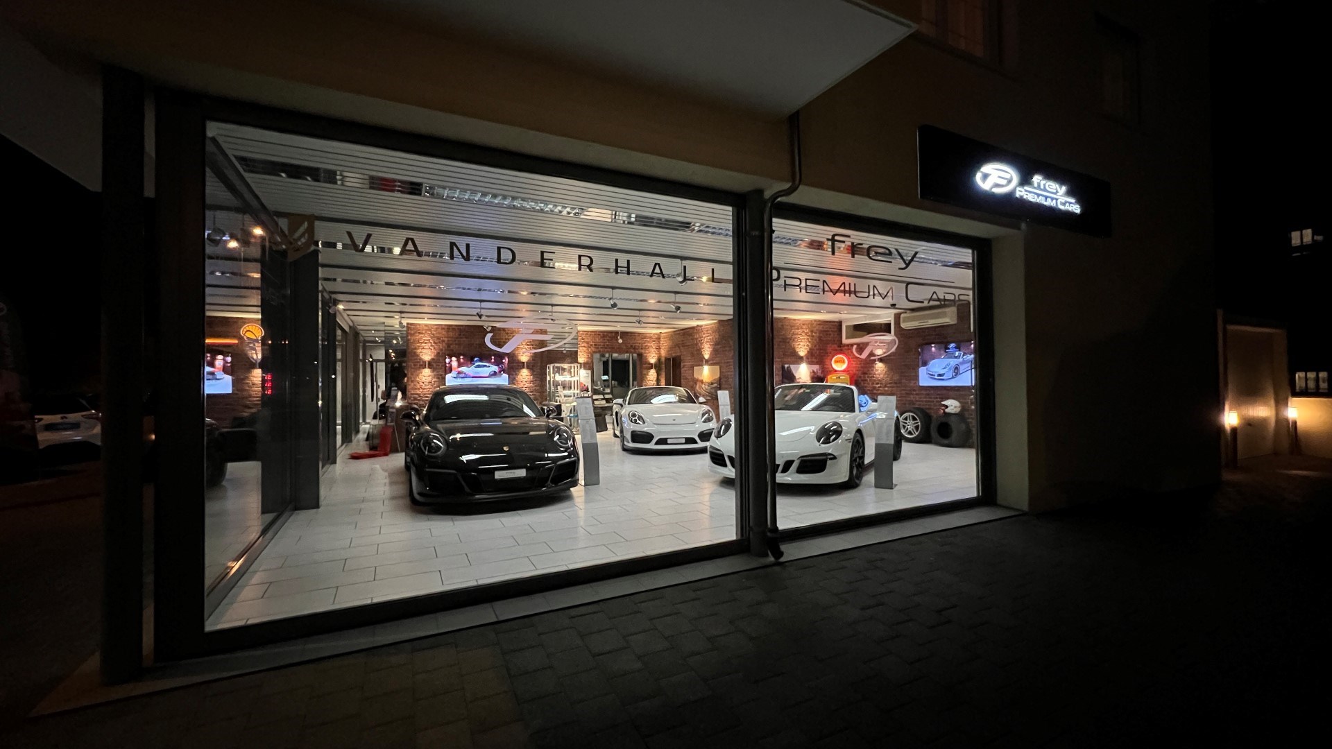 PORSCHE 911 GT3 PDK-business-32