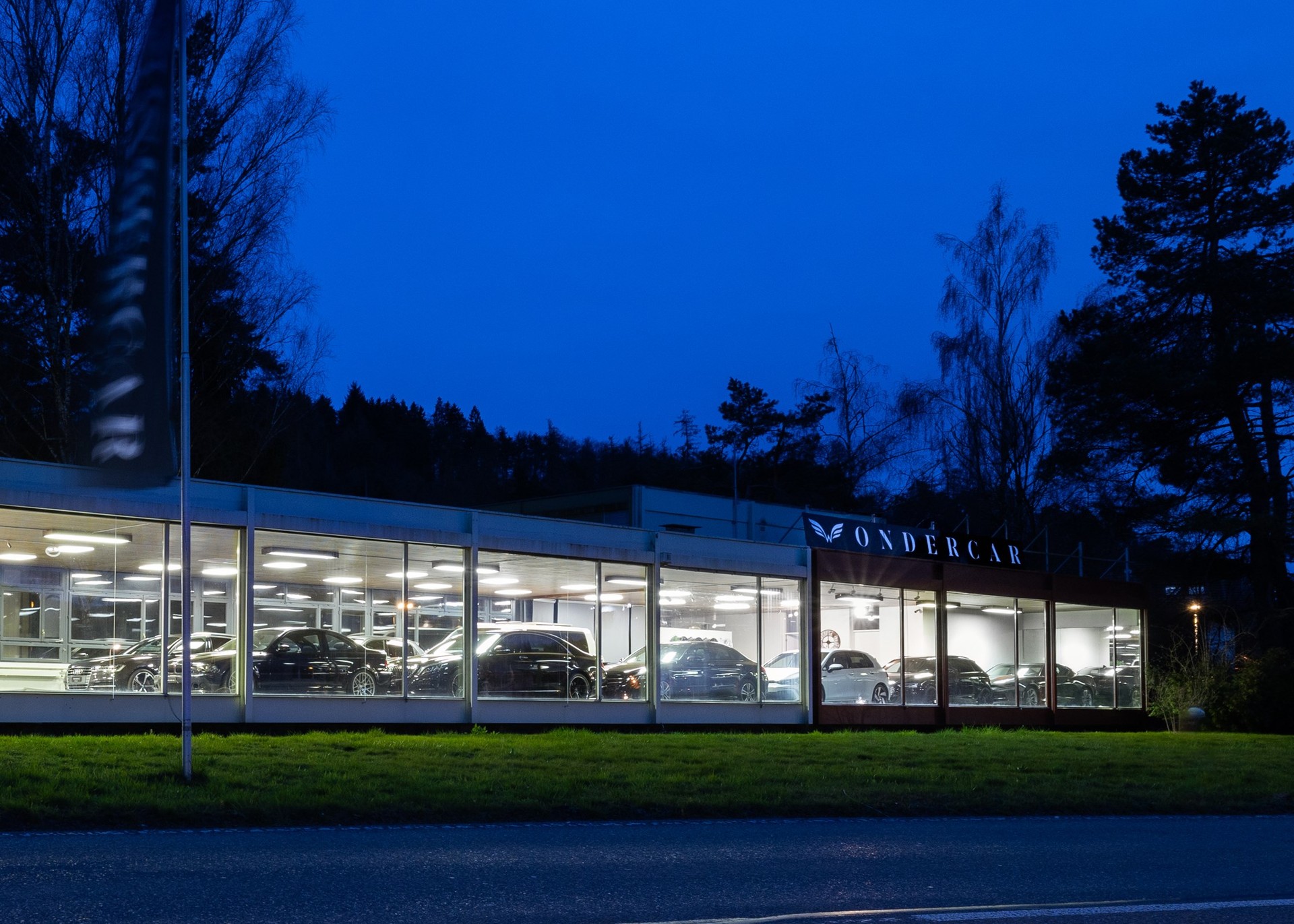 BMW M3 CS Touring xDrive-business-32