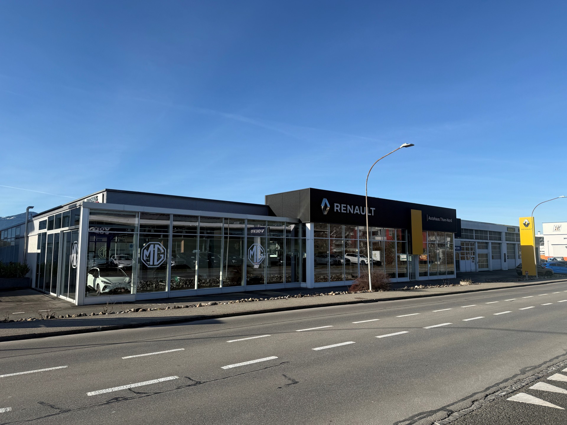 RENAULT Mégane 1.6 E-Tech Plug-in R.S. Line EDC-business-11