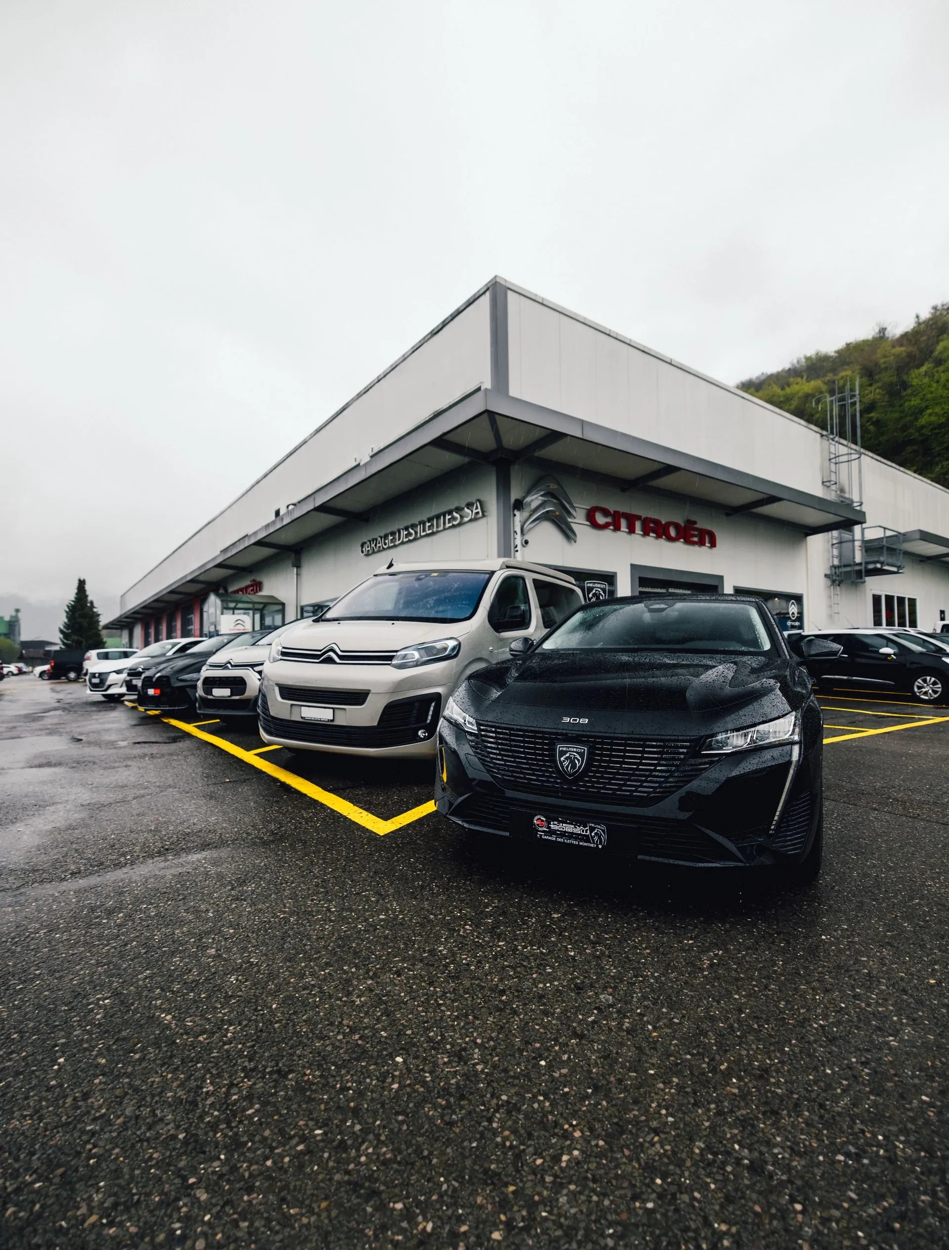 MAZDA 3 1.5 Challenge-business-19